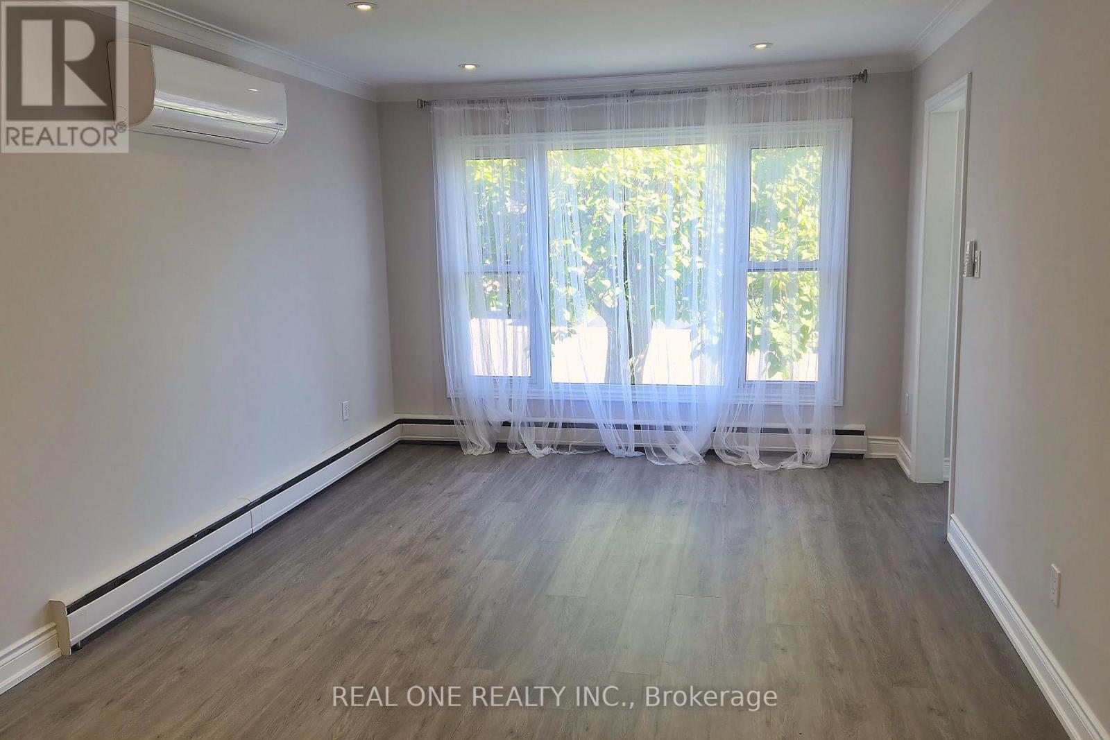 Main Level - 15 Castille Avenue, Toronto, Ontario  M1R 2B9 - Photo 7 - E13837786
