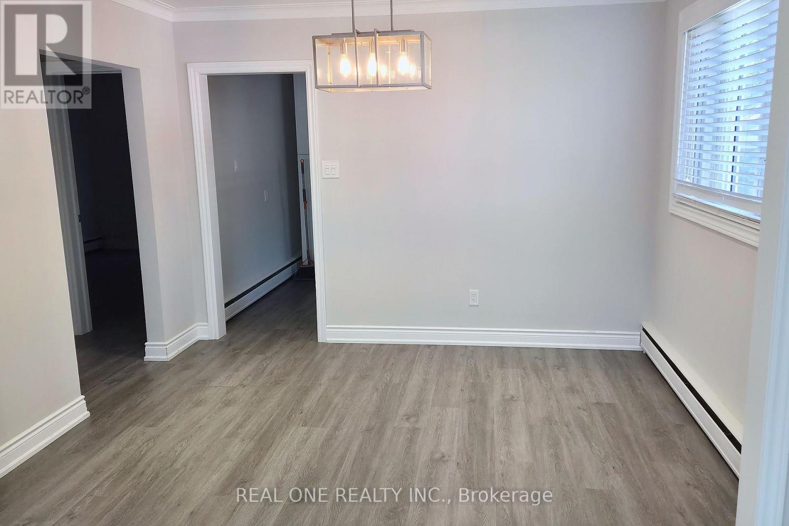 Main Level - 15 Castille Avenue, Toronto, Ontario  M1R 2B9 - Photo 9 - E13837786
