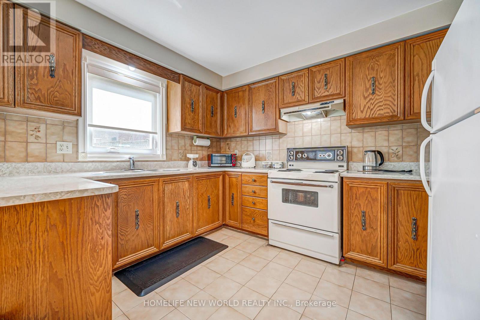 36 Purcell Square, Toronto, Ontario  M1V 3Y3 - Photo 15 - E13837822