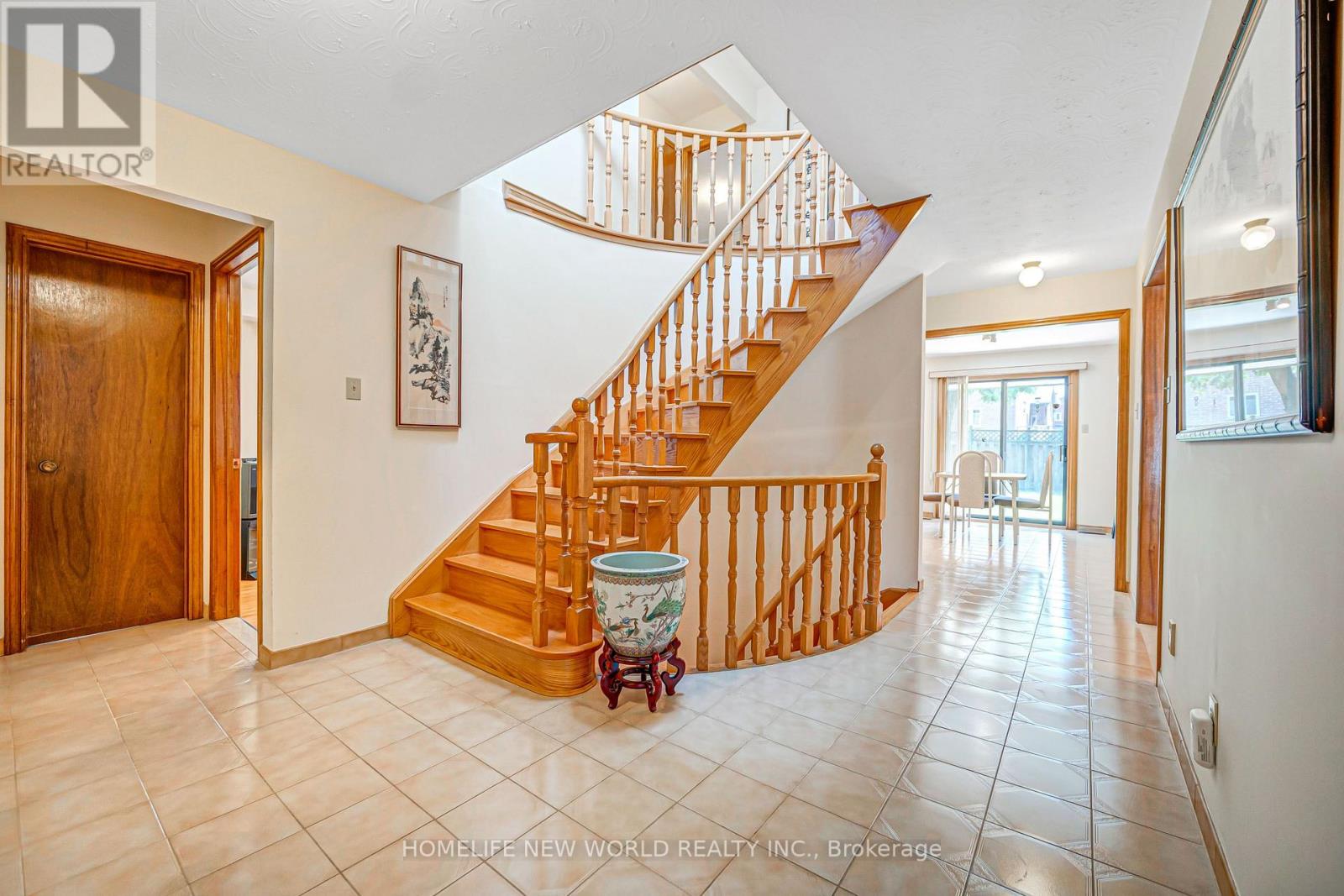 36 Purcell Square, Toronto, Ontario  M1V 3Y3 - Photo 3 - E13837822