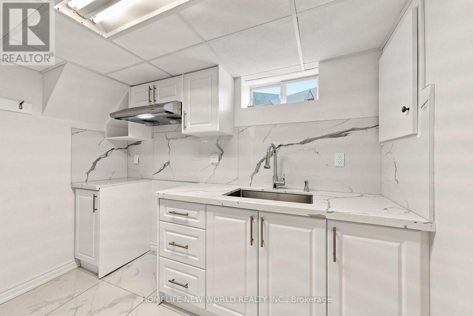 65 Walter Avenue, Newmarket, Ontario  L3Y 2T4 - Photo 29 - N13837802