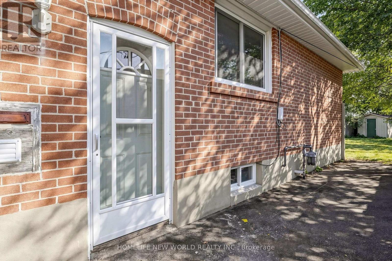 65 Walter Avenue, Newmarket, Ontario  L3Y 2T4 - Photo 39 - N13837802