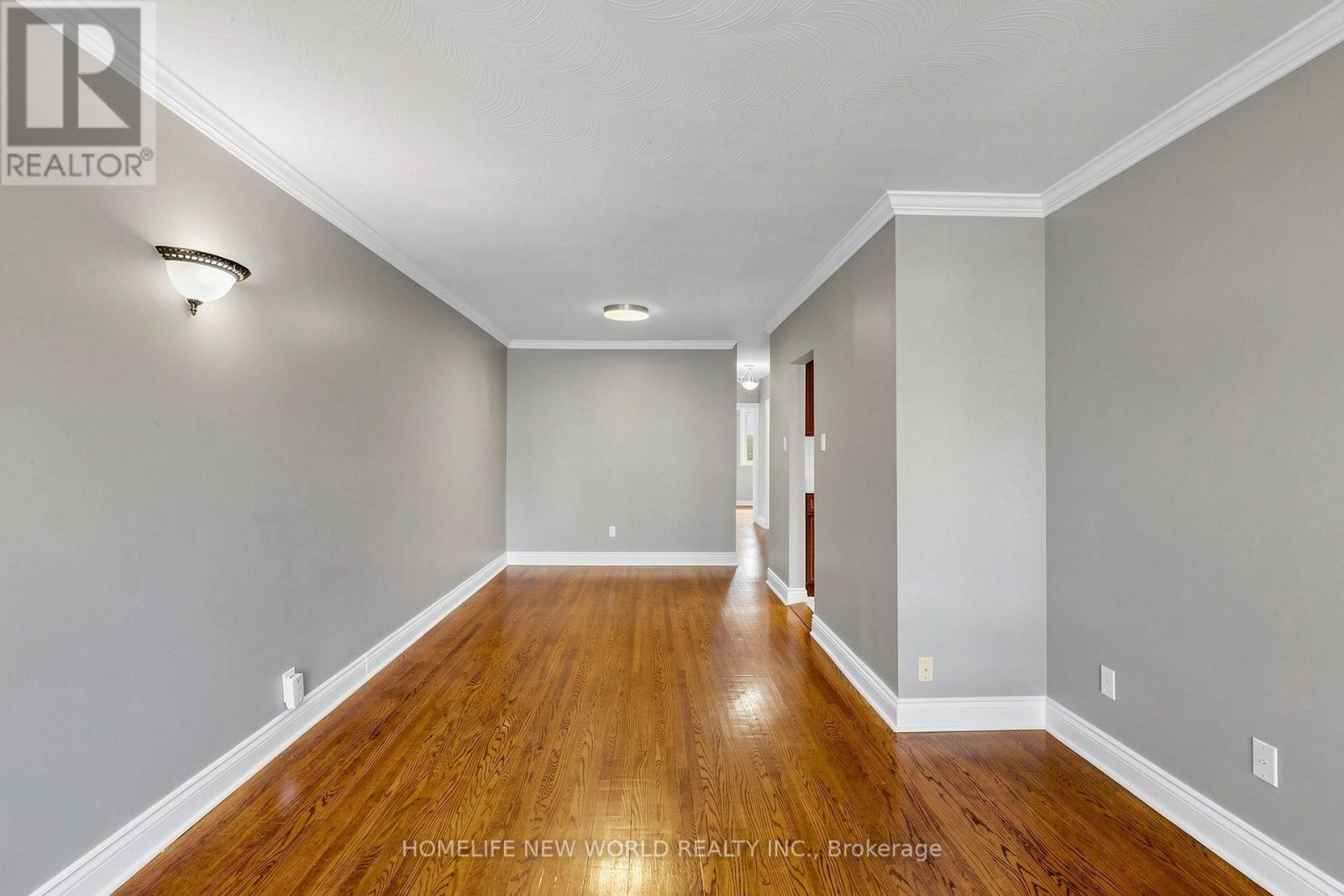 65 Walter Avenue, Newmarket, Ontario  L3Y 2T4 - Photo 7 - N13837802