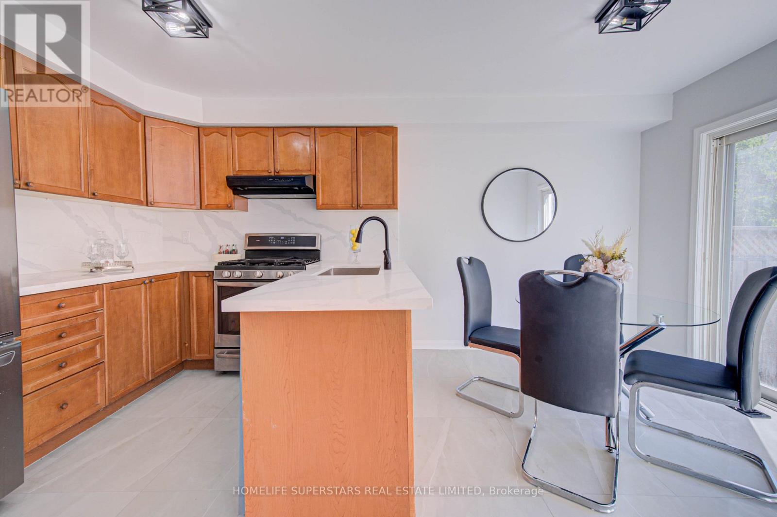 750 Irving Terrace, Milton, Ontario  L9T 6H2 - Photo 11 - W13837792