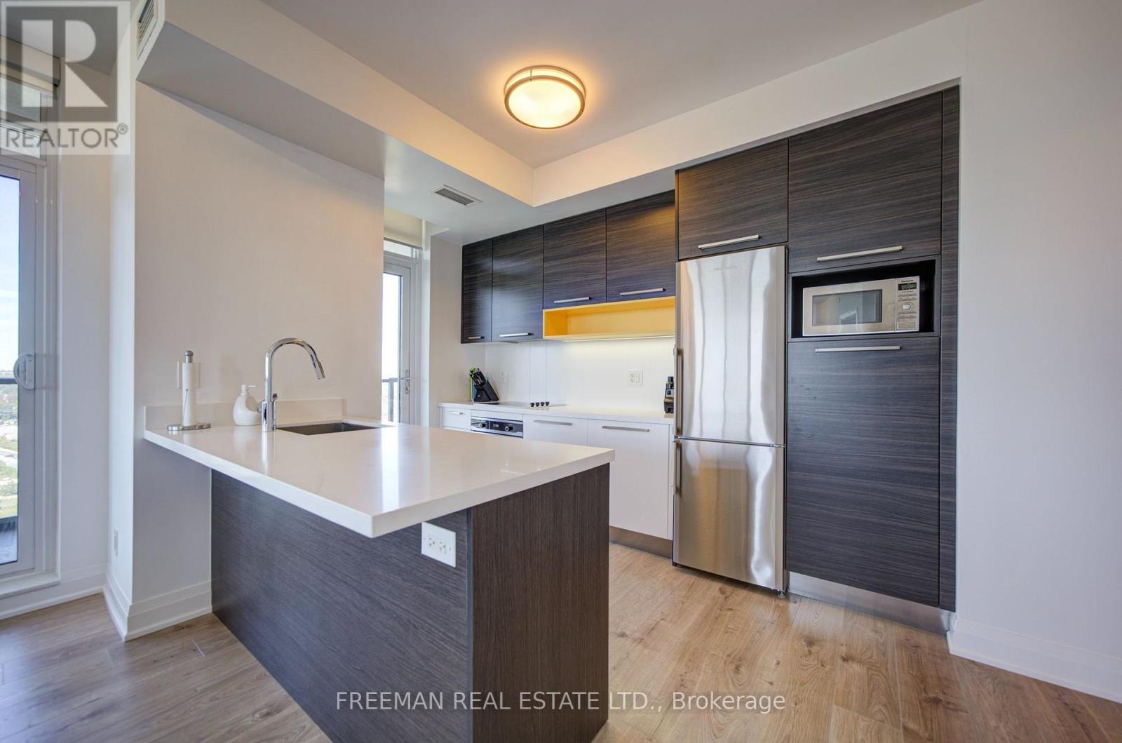 2305 - 36 Park Lawn Road, Toronto, Ontario  M8V 0E5 - Photo 5 - W13837830