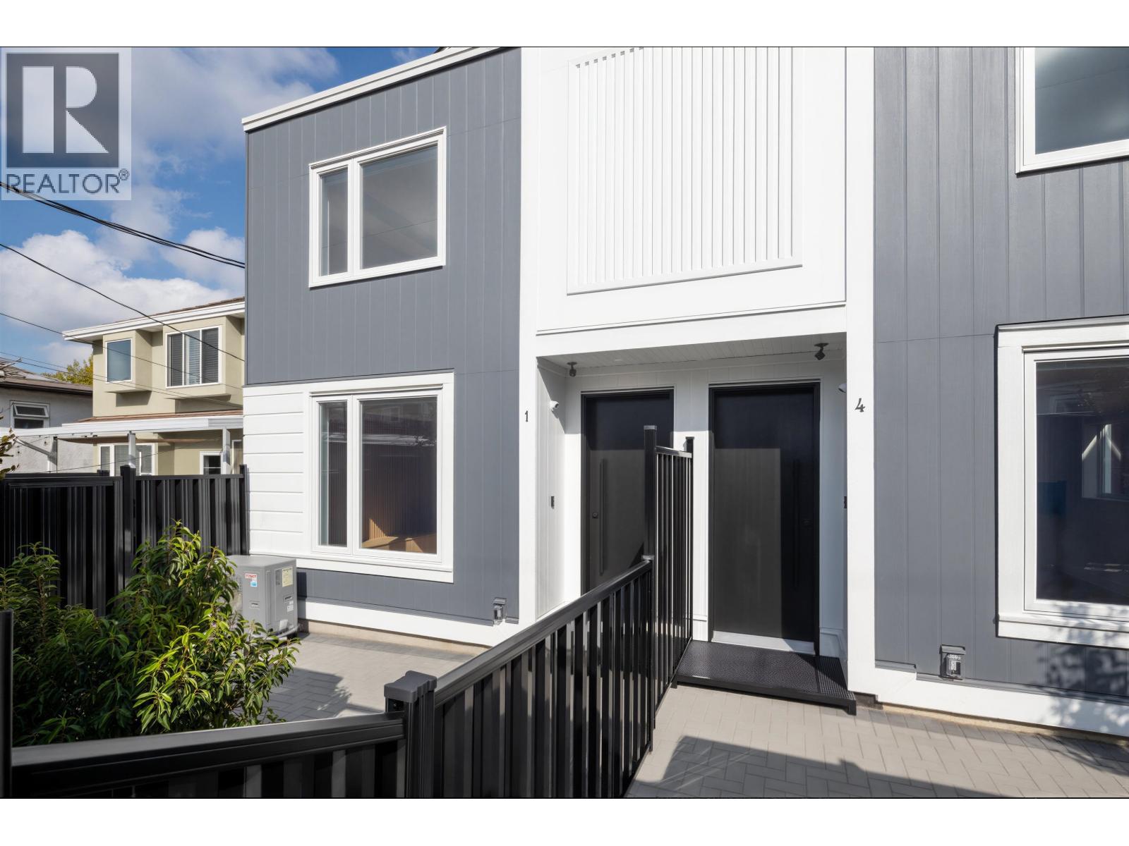 1 3268 E 18 Avenue, Vancouver, British Columbia  V5M 2R7 - Photo 35 - R3170211