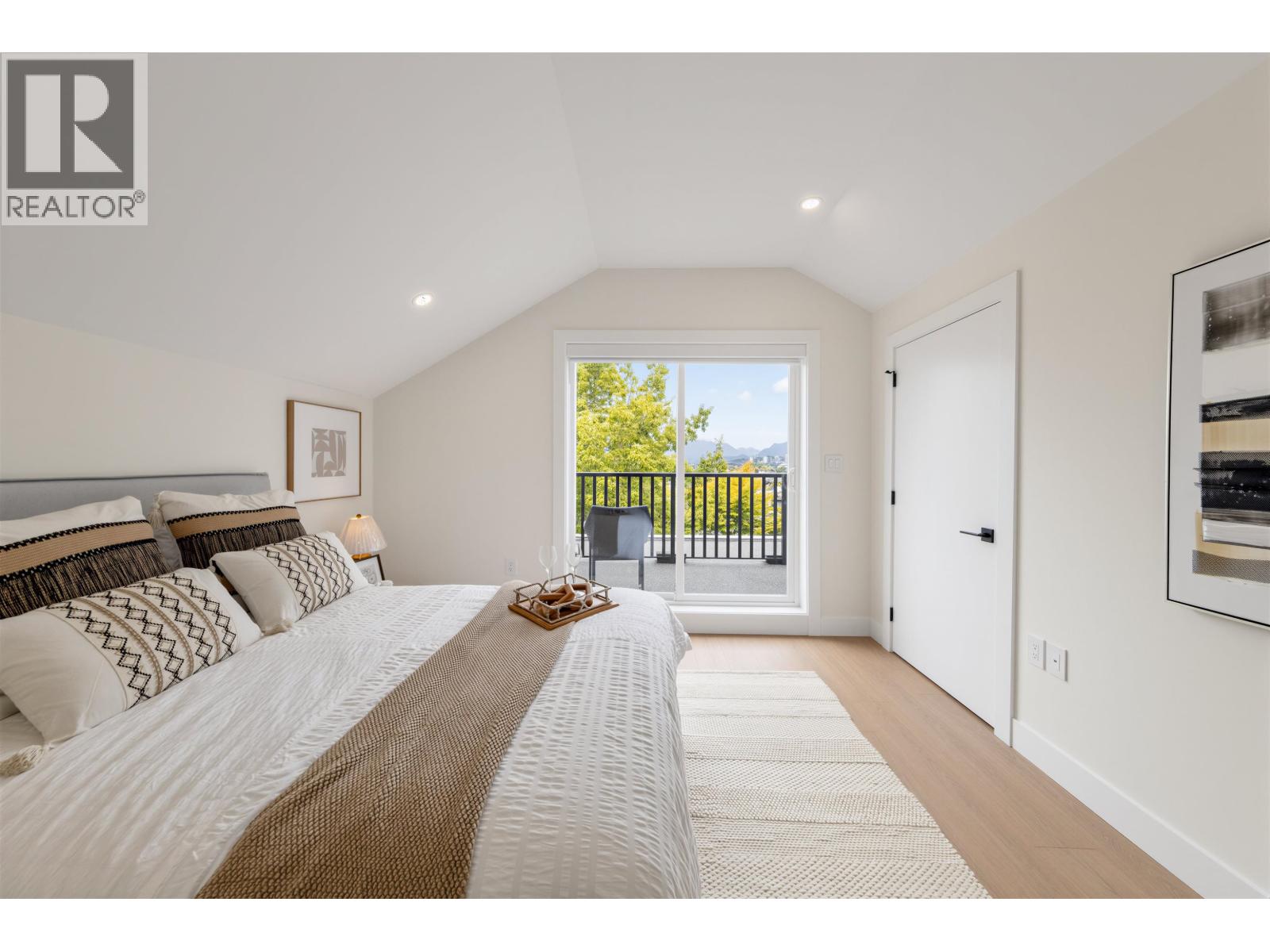 1 3268 E 18 Avenue, Vancouver, British Columbia  V5M 2R7 - Photo 31 - R3170211