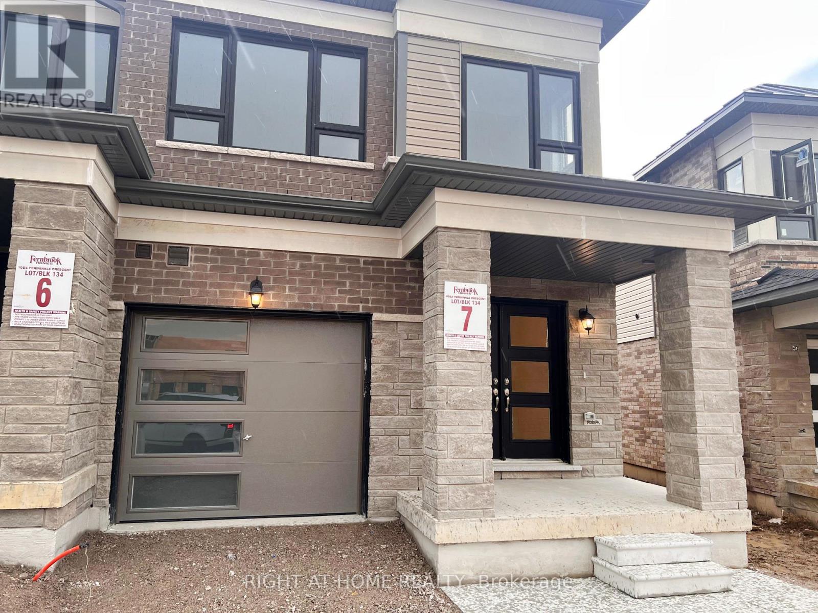 1052 Periwinkle Crescent, Woodstock, Ontario  N4S 7W2 - Photo 17 - X13837840