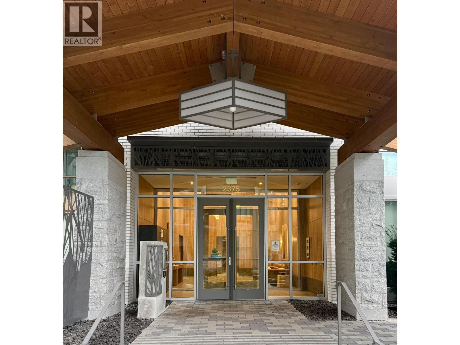 704 2375 EMERY COURT, North Vancouver, British Columbia