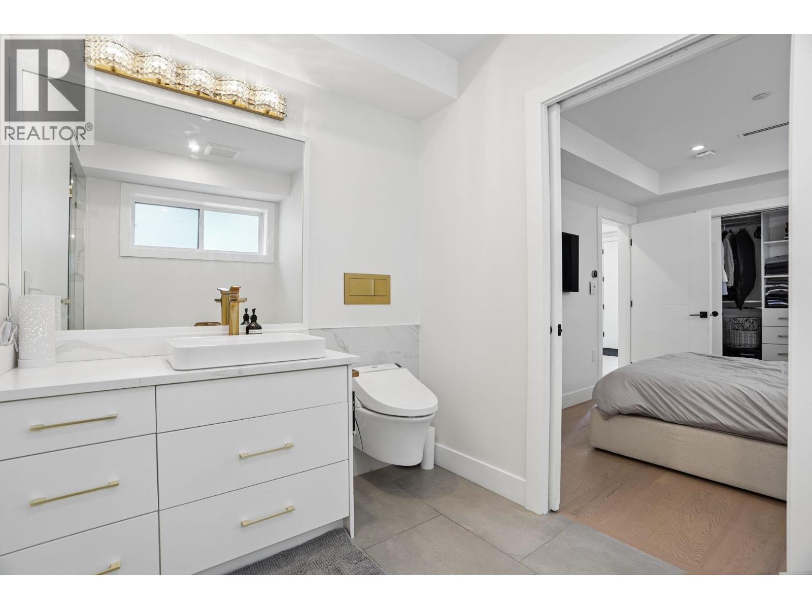 72 E 57th Avenue, Vancouver, British Columbia  V5X 1S4 - Photo 12 - R3170372