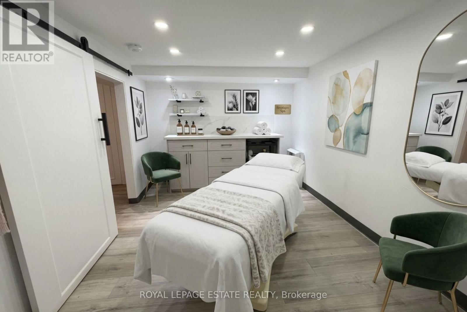 1144 Queen Street E, Toronto, Ontario  M4M 1L1 - Photo 10 - E13837878