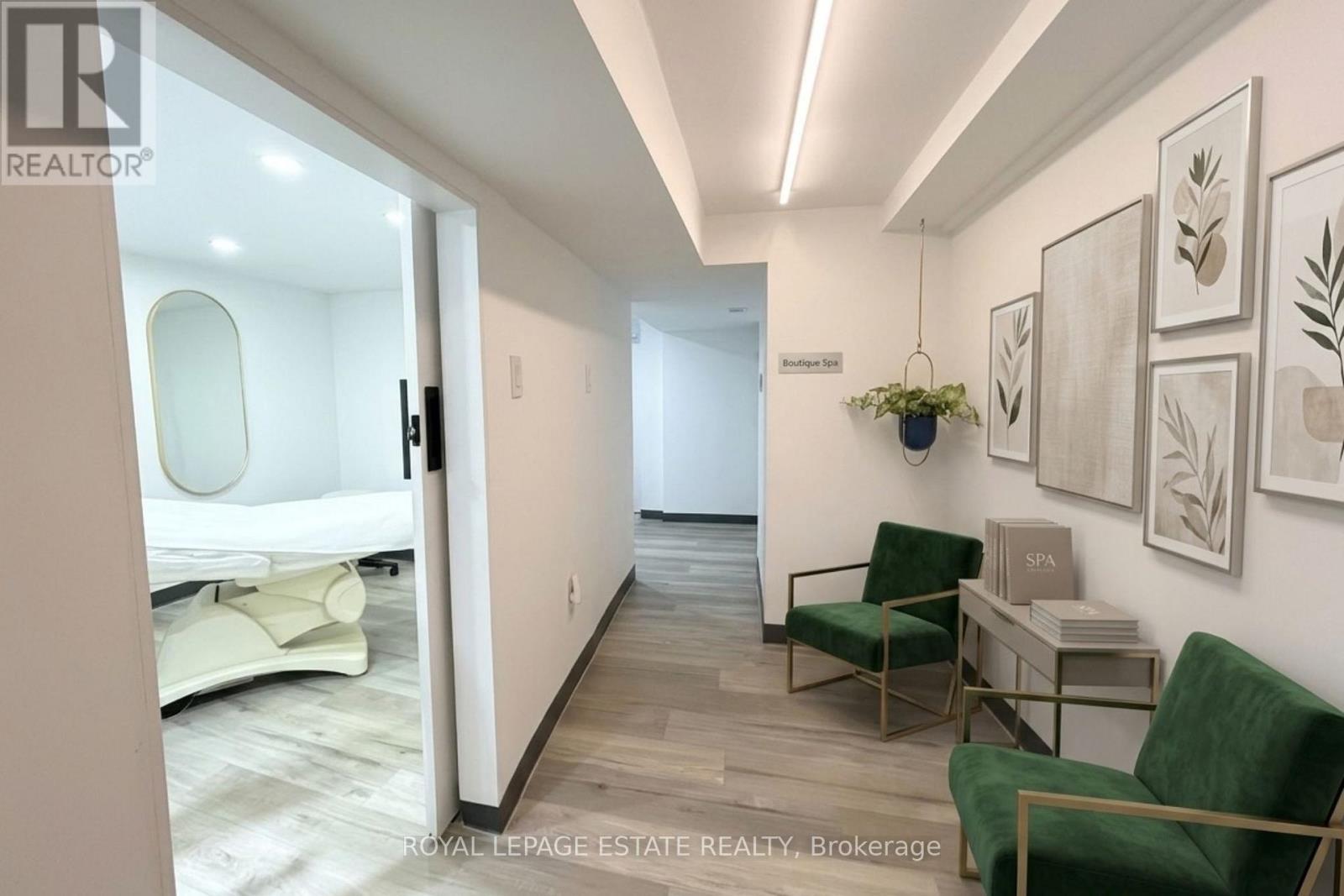 1144 Queen Street E, Toronto, Ontario  M4M 1L1 - Photo 11 - E13837878