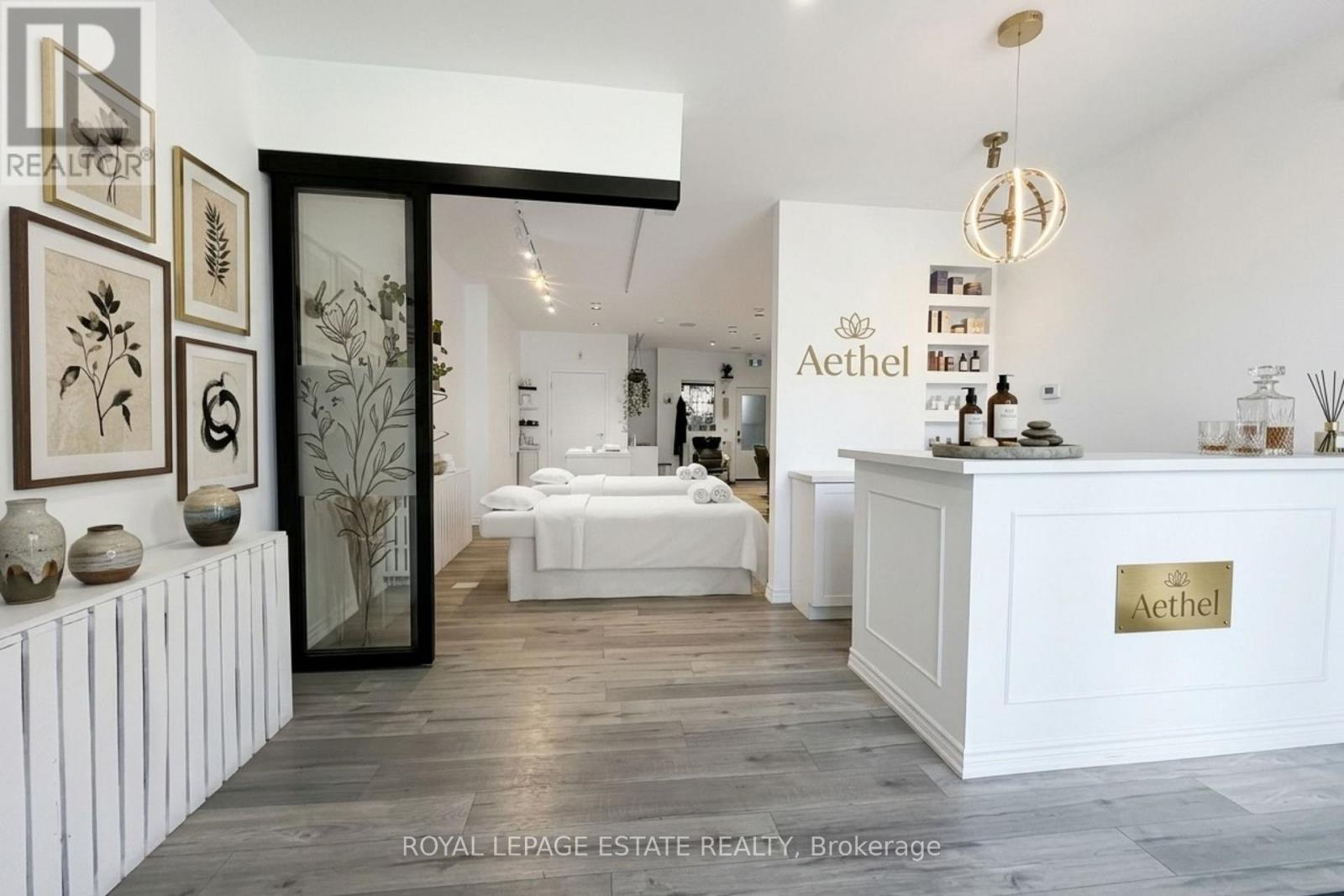 1144 Queen Street E, Toronto, Ontario  M4M 1L1 - Photo 13 - E13837878