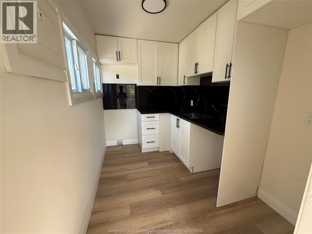 643 Pierre Unit# 4, Windsor, Ontario  N9A 2K3 - Photo 5 - 26023848