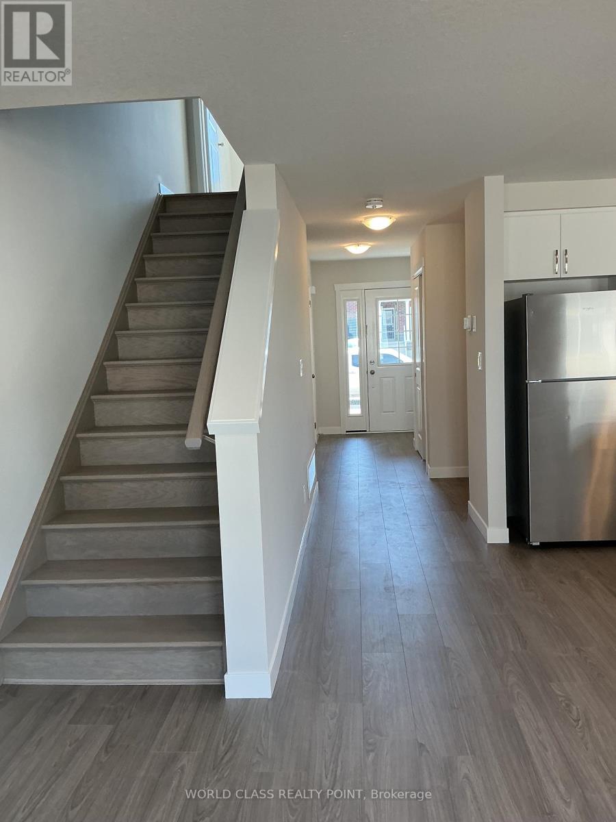 8 Beverly Street, Springwater, Ontario  L0L 1P0 - Photo 12 - S13837868