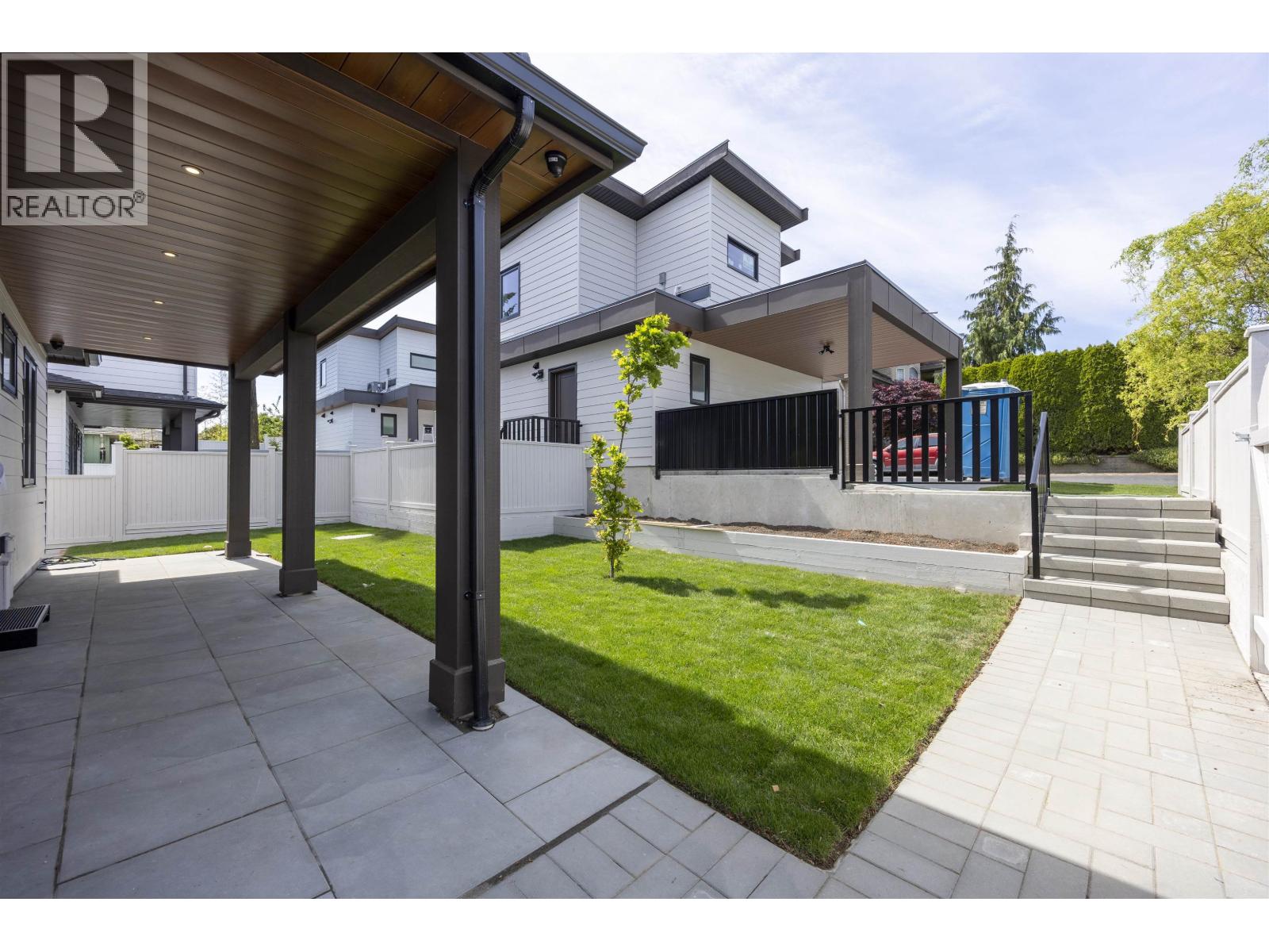 217 E Eighth Avenue, New Westminster, British Columbia  V3L 4K1 - Photo 3 - R3167079