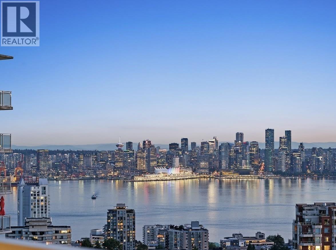 1607 125 E 14TH STREET, North Vancouver, British Columbia
