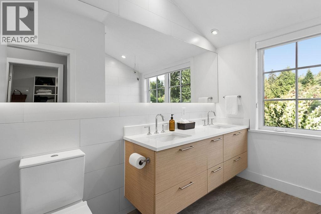 12 1133 Ridgewood Drive, North Vancouver, British Columbia  V7R 0A4 - Photo 19 - R3166127