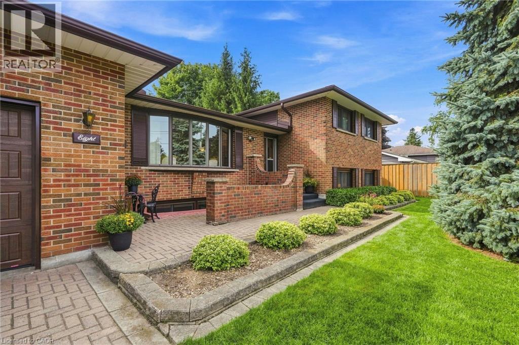 8 NORBERT Place, Kitchener, Ontario