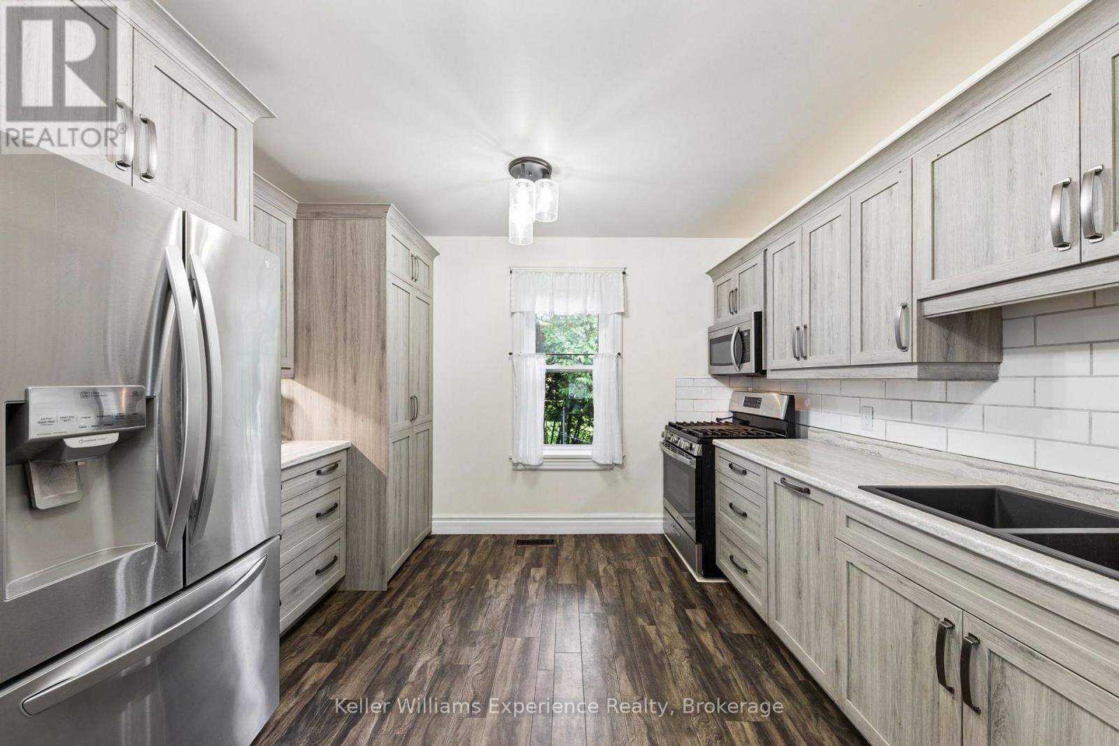 17 Stone Street, Springwater, Ontario  L0L 1P0 - Photo 13 - S13822510