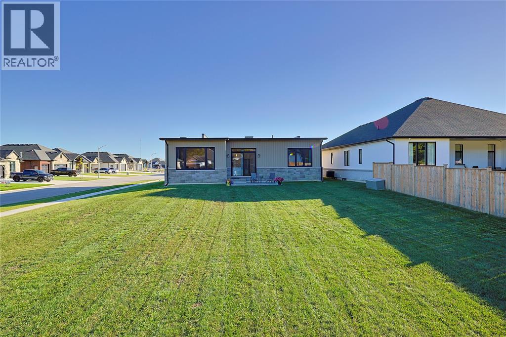 3532 Rowdy Road, Plympton-Wyoming, Ontario  N0N 1E0 - Photo 9 - 26023653