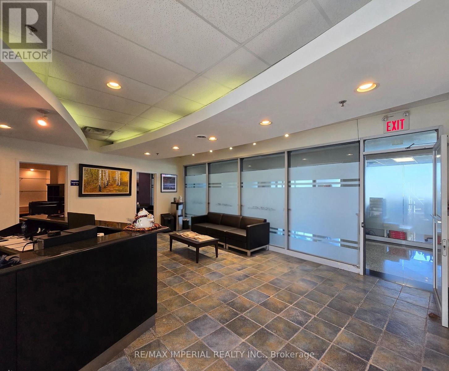 226-230 - 505 Highway 7 Avenue E, Markham, Ontario  L3T 7T1 - Photo 2 - N13837784