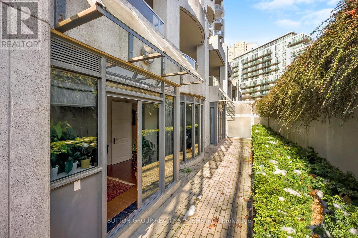 102 - 2095 Lake Shore Boulevard W, Toronto, Ontario  M8V 4G4 - Photo 29 - W13762436
