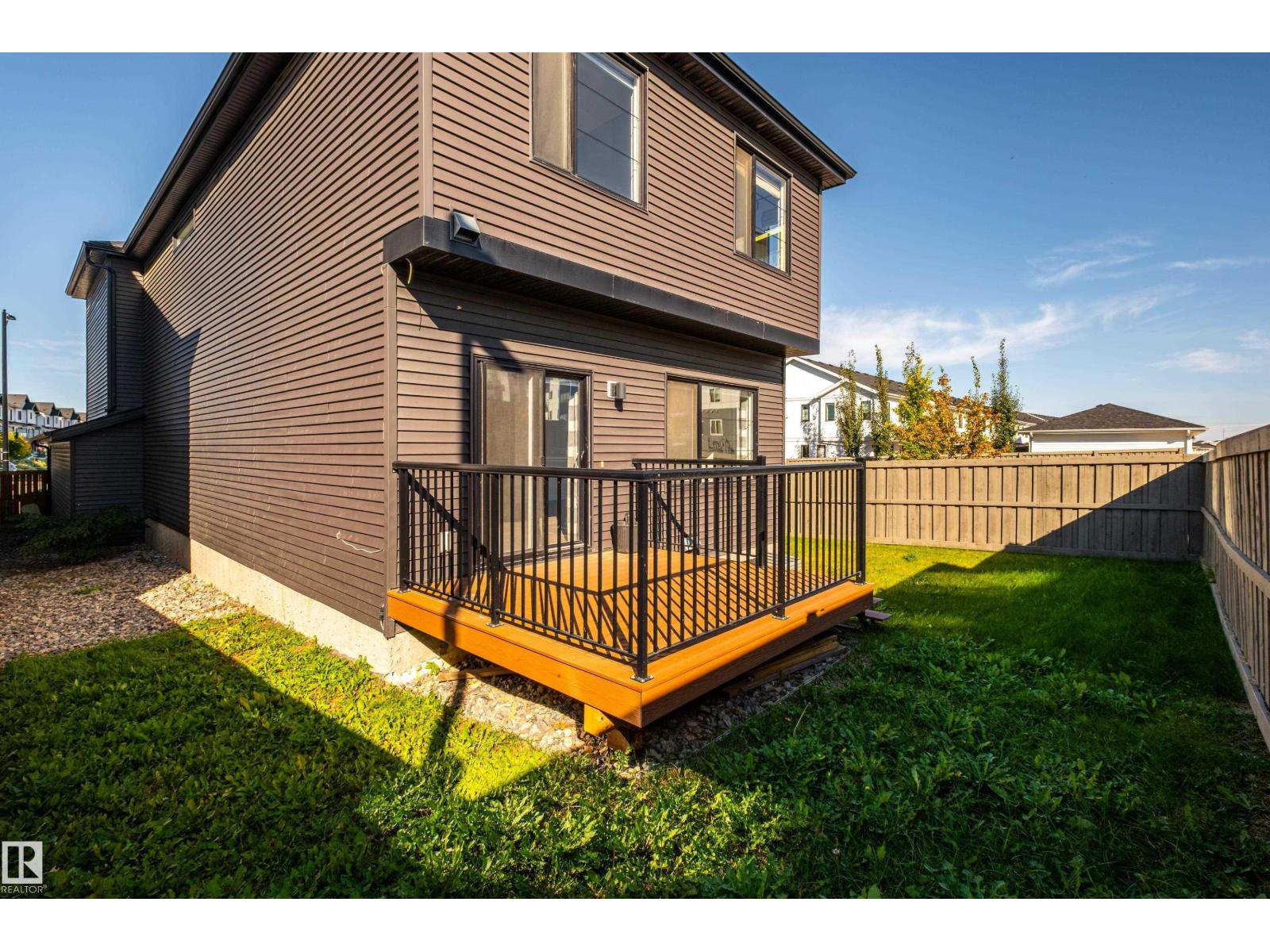 22003 93 AV NW