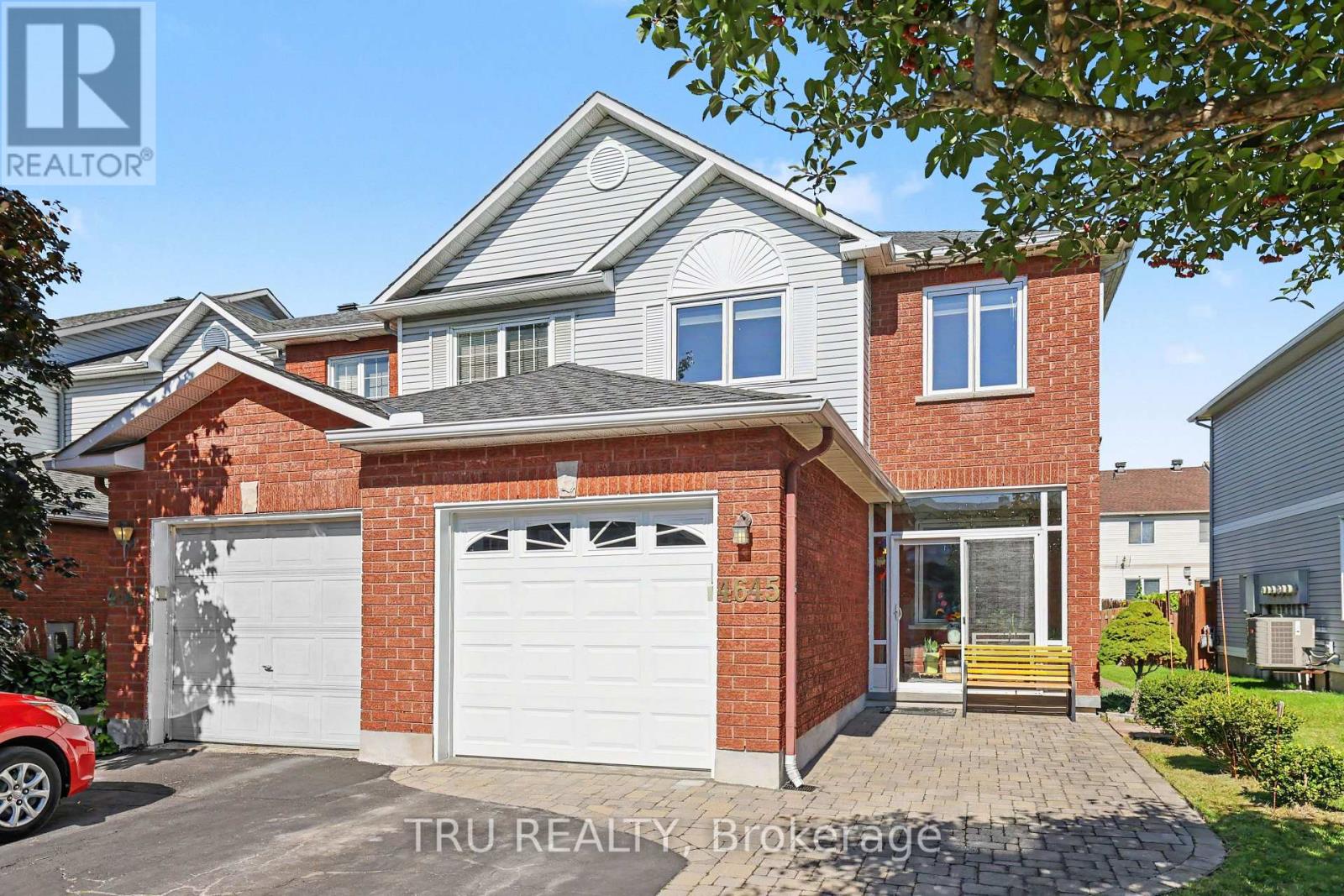 4645 Ogilvie Walk Crescent, Ottawa, Ontario  K1J 1G7 - Photo 2 - X13837942