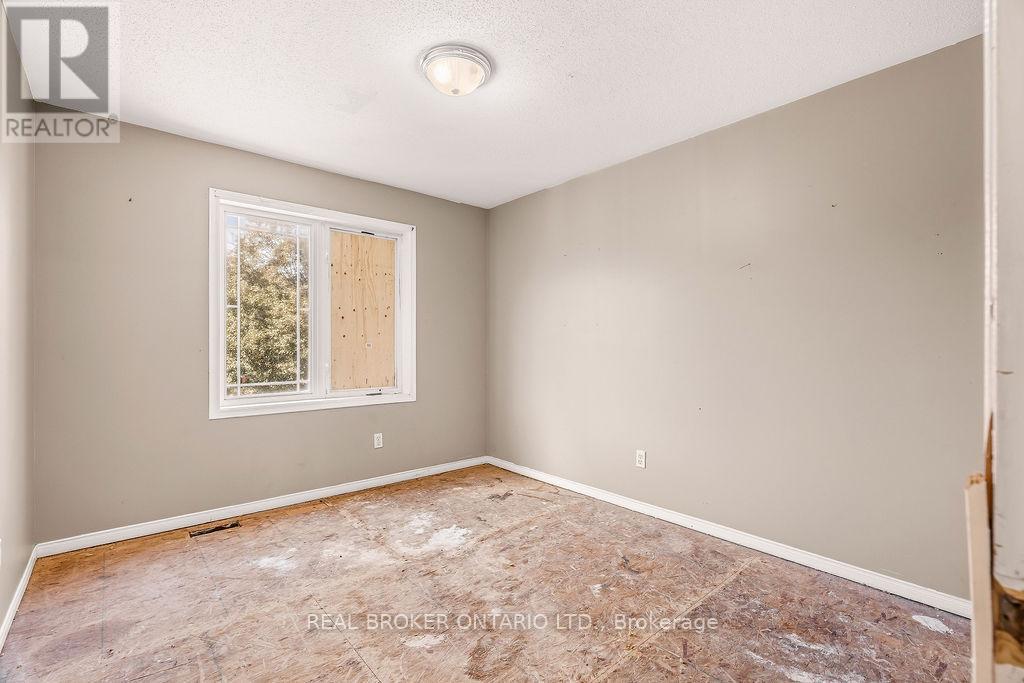182 Annapolis Circle, Ottawa, Ontario  K1V 1Z1 - Photo 12 - X13837956