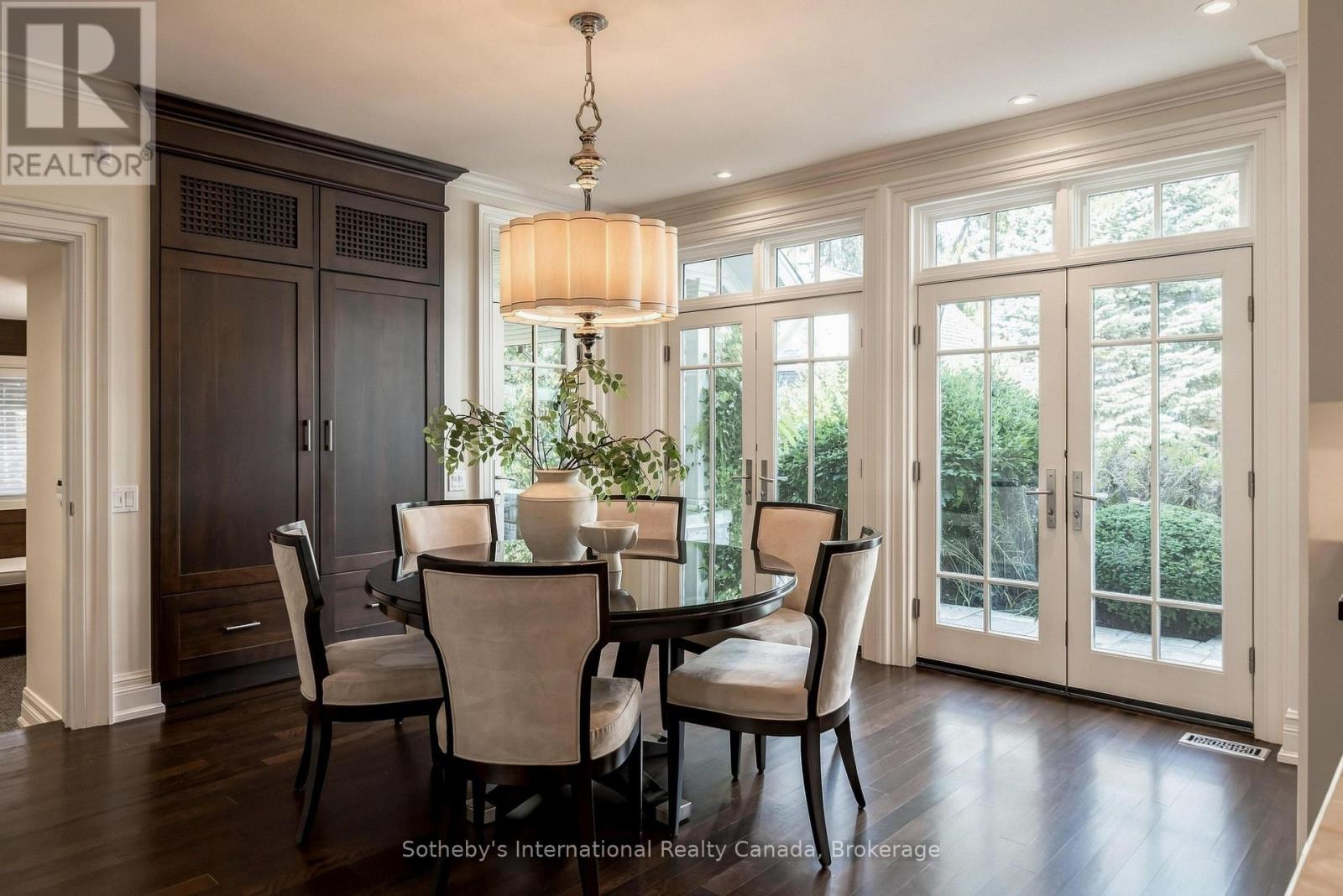 1073 Lakeshore Road E, Oakville, Ontario  L6J 1K9 - Photo 12 - W13837952