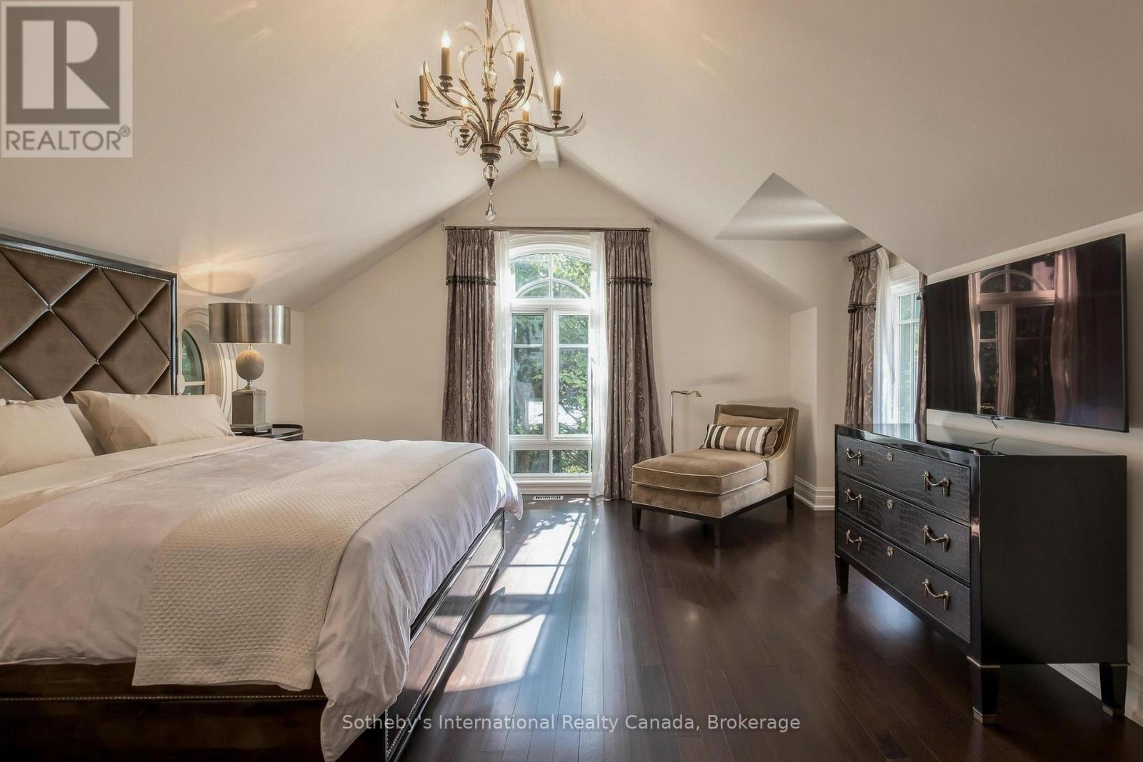 1073 Lakeshore Road E, Oakville, Ontario  L6J 1K9 - Photo 25 - W13837952