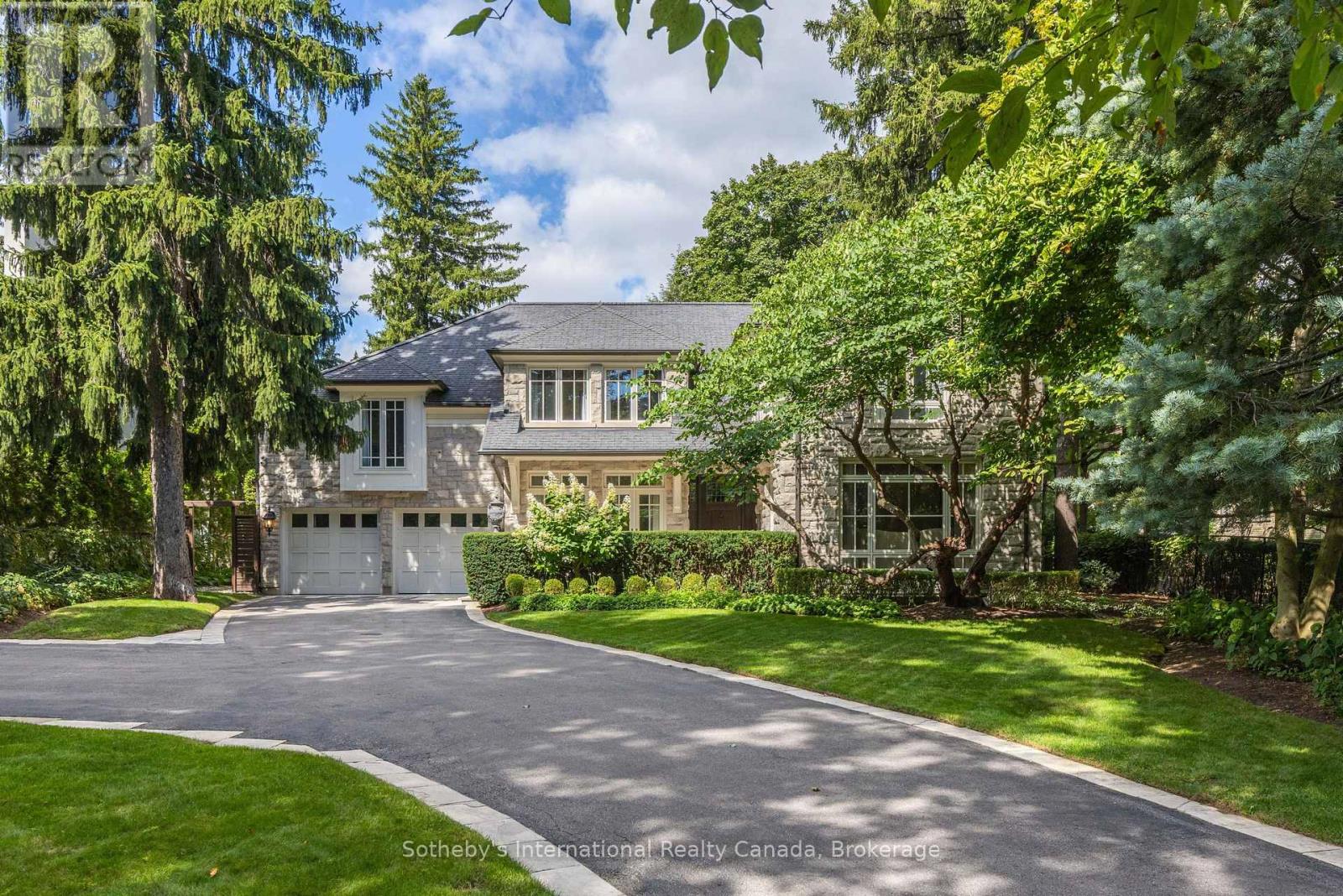 1073 Lakeshore Road E, Oakville, Ontario  L6J 1K9 - Photo 3 - W13837952