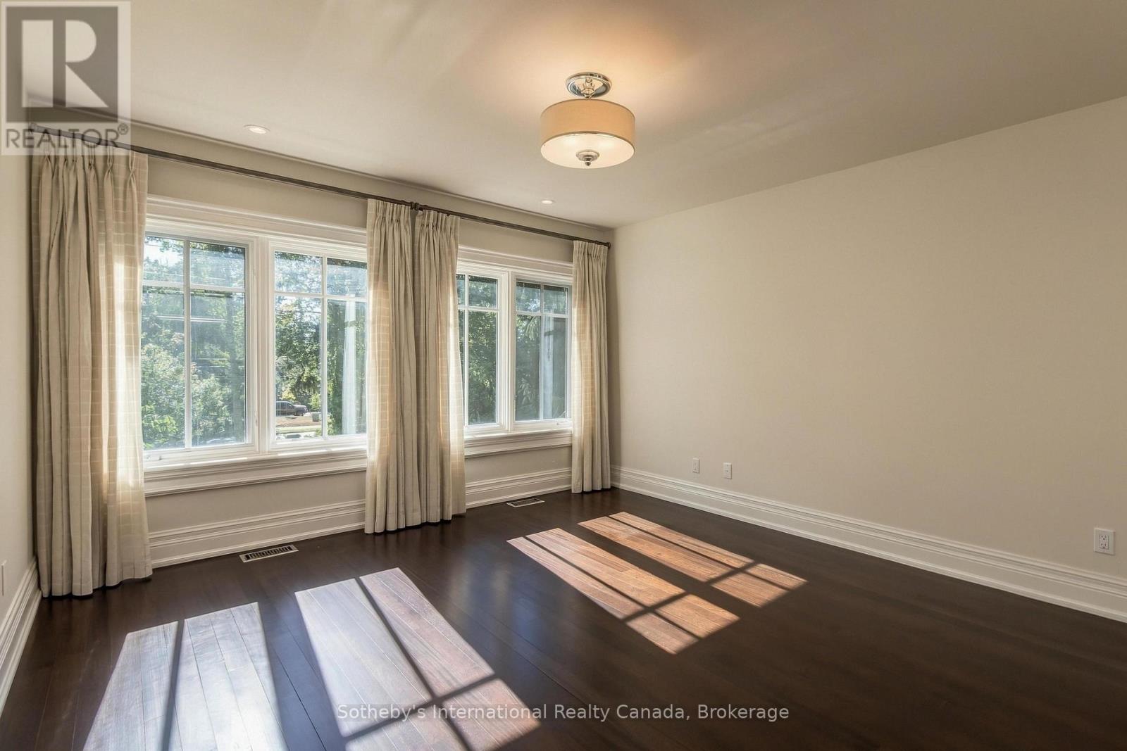 1073 Lakeshore Road E, Oakville, Ontario  L6J 1K9 - Photo 33 - W13837952