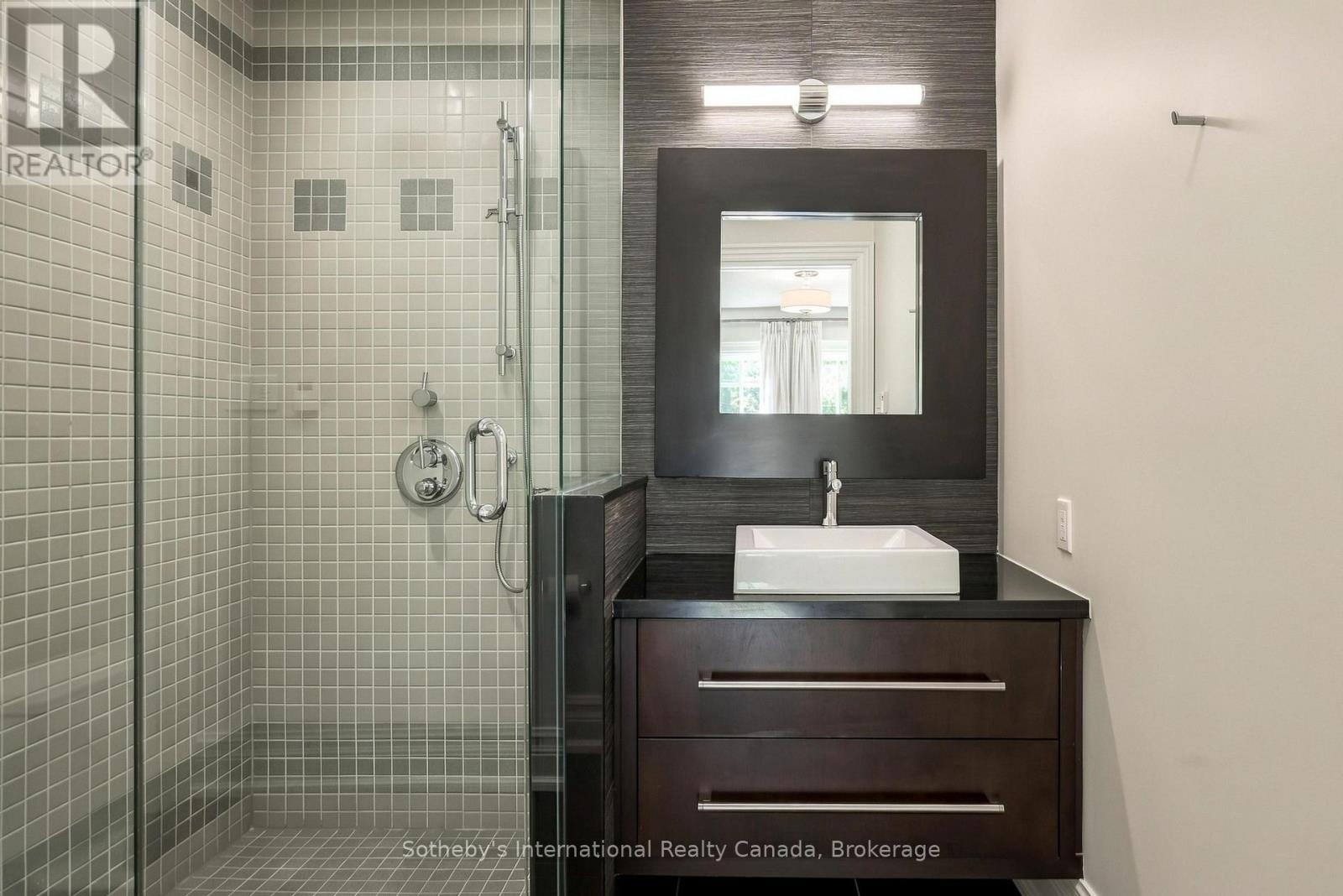 1073 Lakeshore Road E, Oakville, Ontario  L6J 1K9 - Photo 34 - W13837952