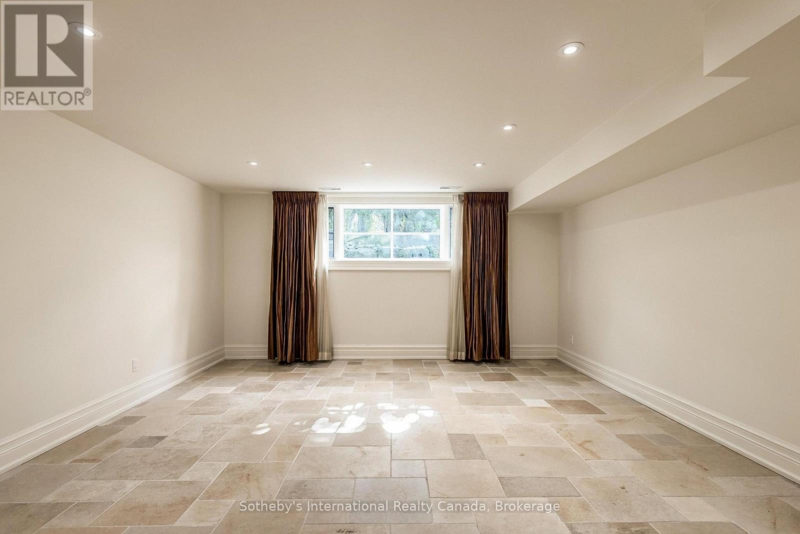 1073 Lakeshore Road E, Oakville, Ontario  L6J 1K9 - Photo 37 - W13837952