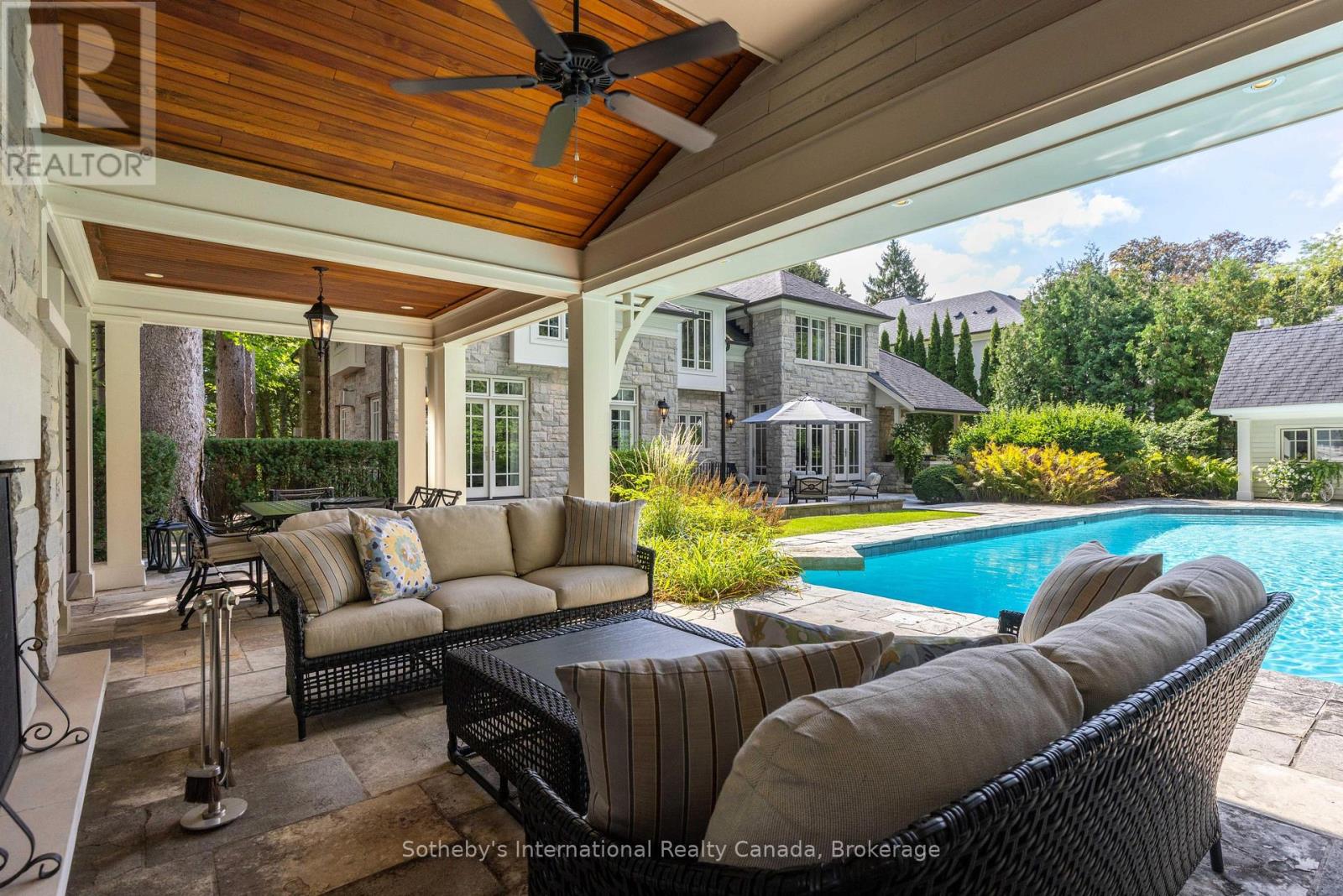 1073 Lakeshore Road E, Oakville, Ontario  L6J 1K9 - Photo 47 - W13837952
