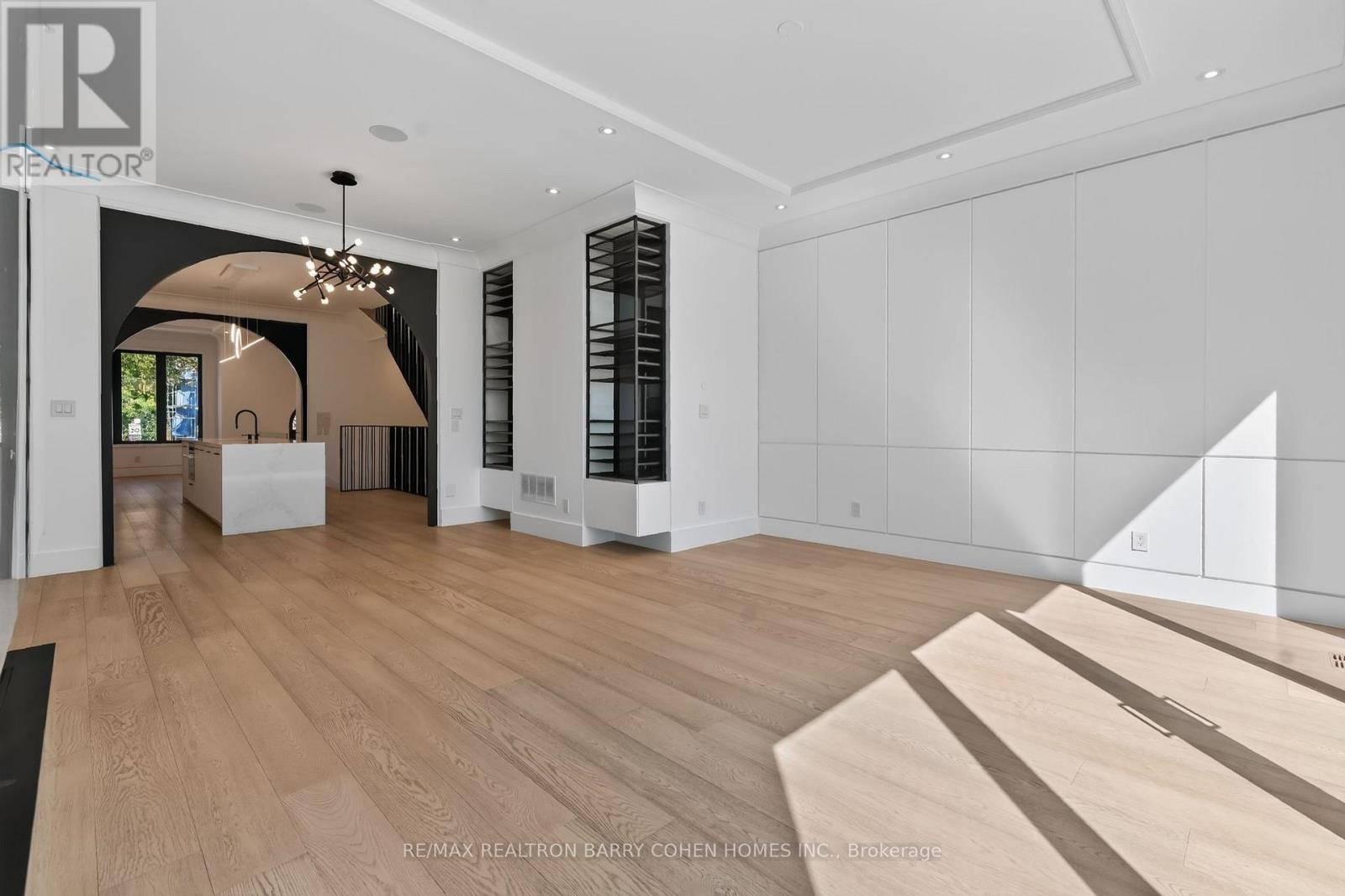 119 Glengrove Avenue W, Toronto, Ontario  M4R 1P1 - Photo 15 - C13837912