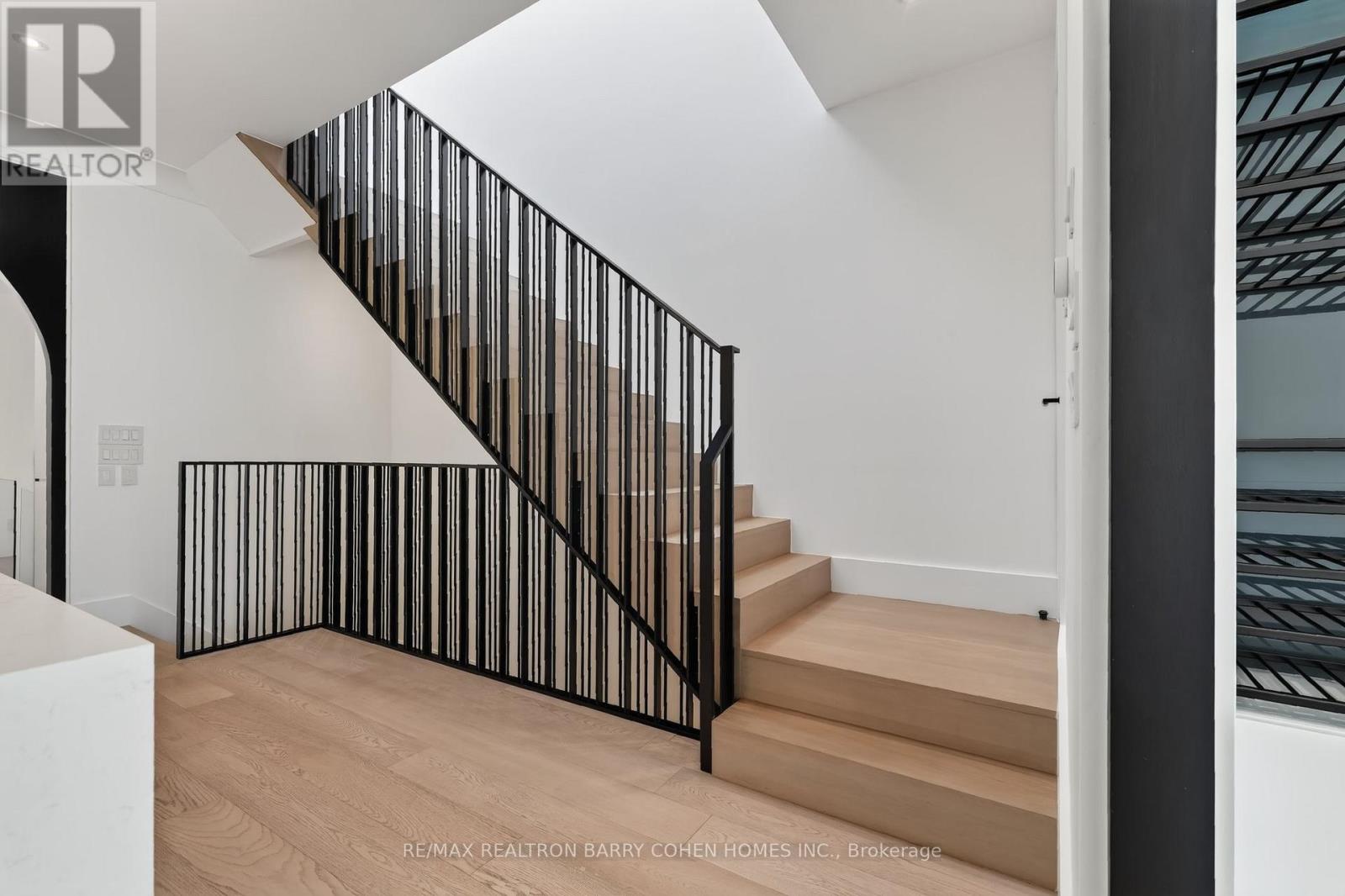 119 Glengrove Avenue W, Toronto, Ontario  M4R 1P1 - Photo 18 - C13837912