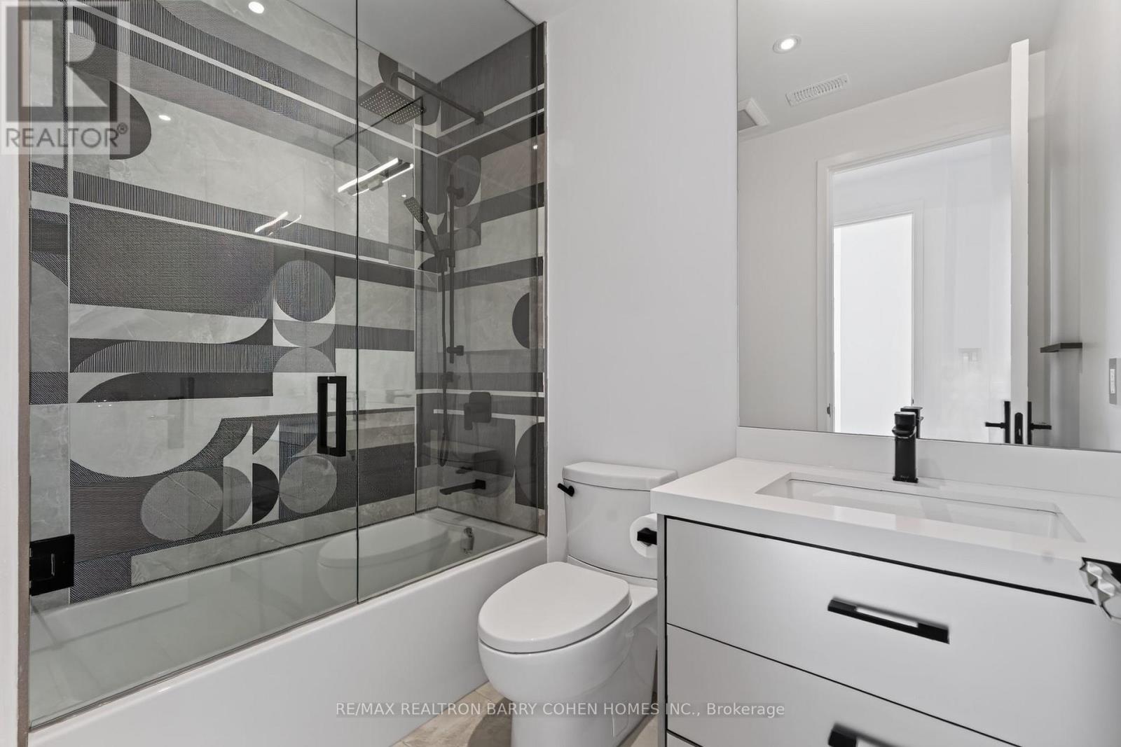119 Glengrove Avenue W, Toronto, Ontario  M4R 1P1 - Photo 28 - C13837912