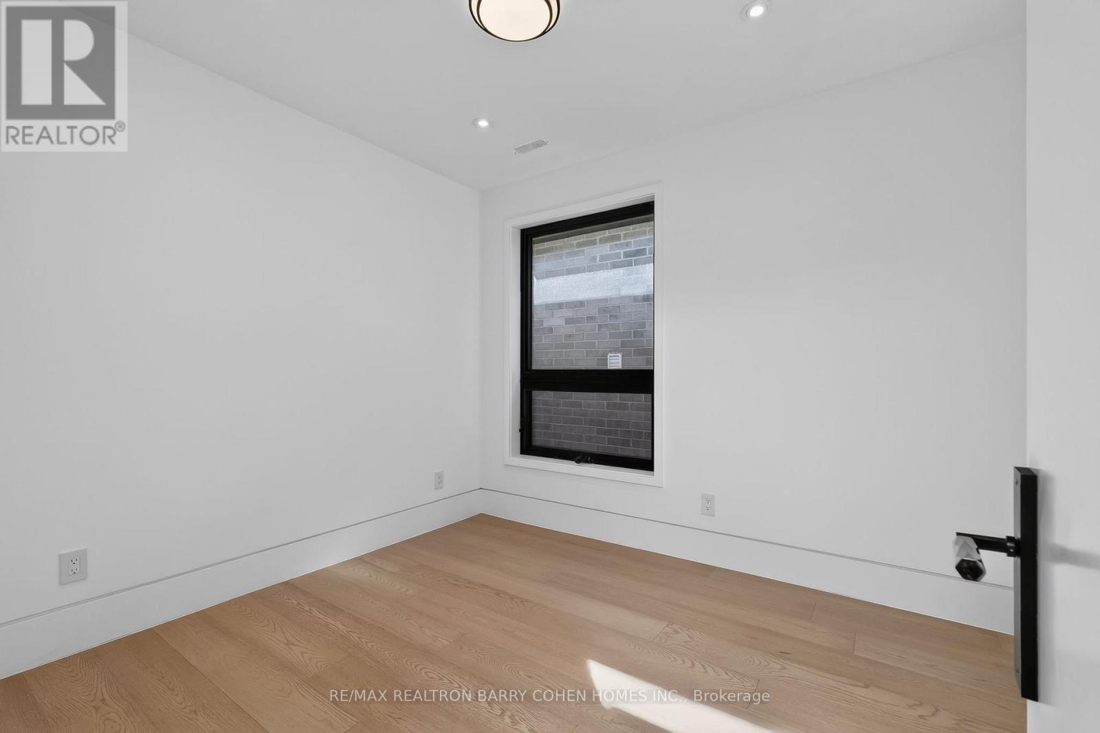 119 Glengrove Avenue W, Toronto, Ontario  M4R 1P1 - Photo 32 - C13837912
