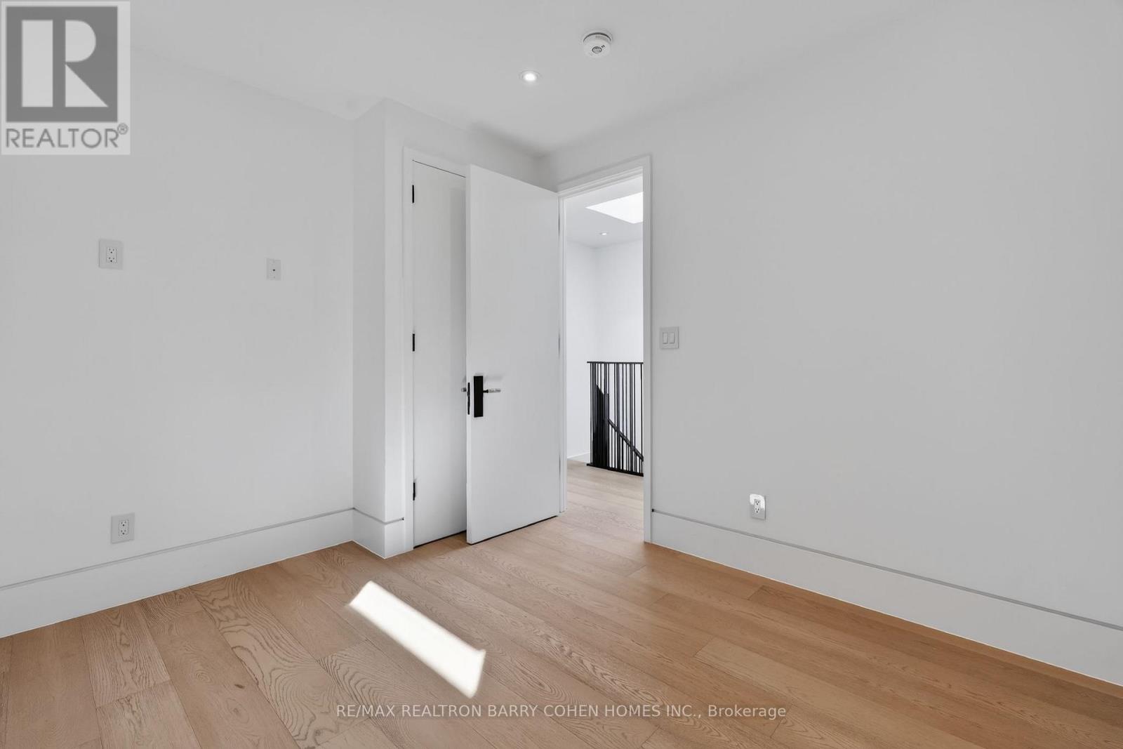 119 Glengrove Avenue W, Toronto, Ontario  M4R 1P1 - Photo 34 - C13837912