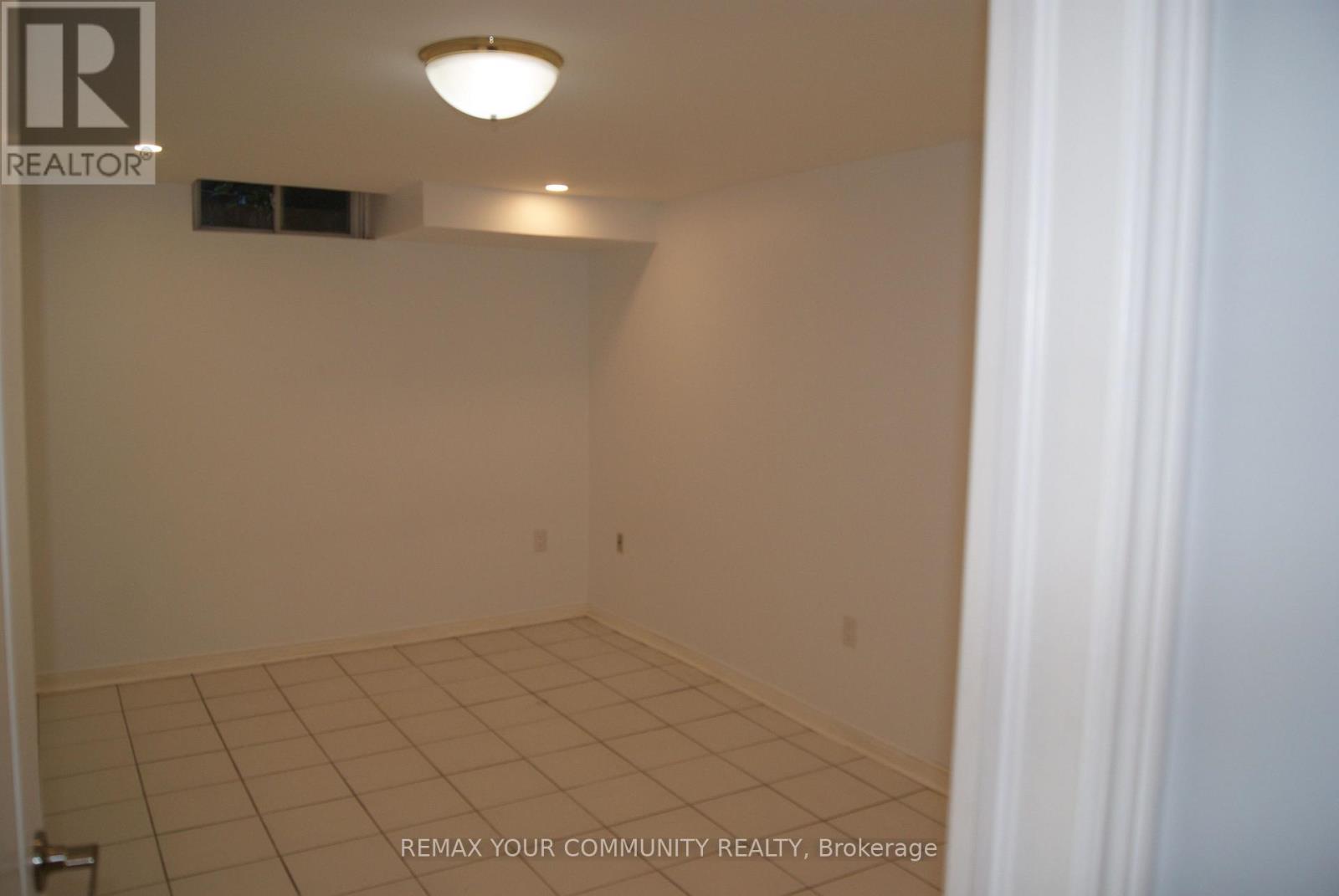 53 Lamar Street, Vaughan, Ontario  L6A 1A7 - Photo 5 - N13837894