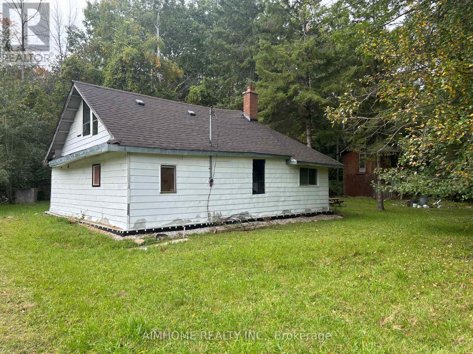 8 Christidis Drive, Georgina (Sutton & Jackson's Point), Ontario  L0E 1L0 - Photo 2 - N13837902
