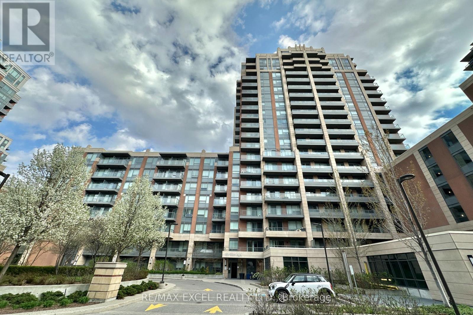 703 - 18 Uptown Drive, Markham, Ontario  L3R 5M5 - Photo 2 - N13837936