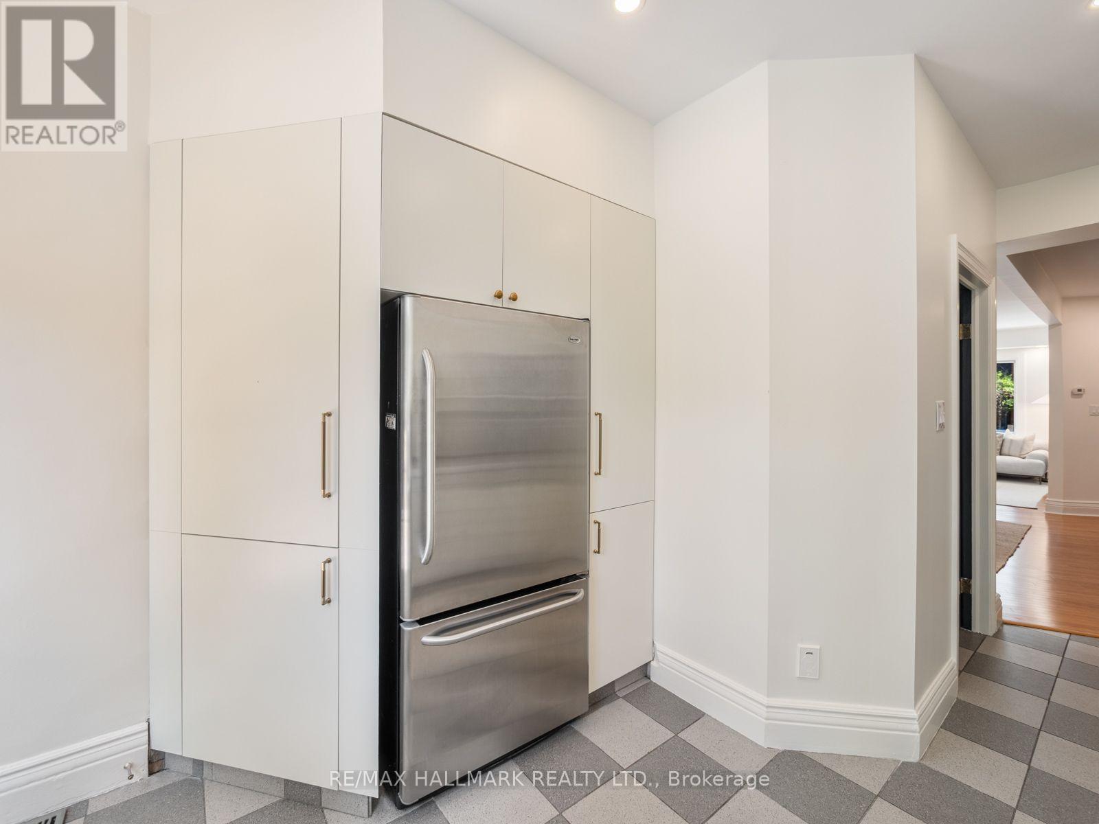 84 De Grassi Street, Toronto, Ontario  M4M 2K3 - Photo 16 - E13824724