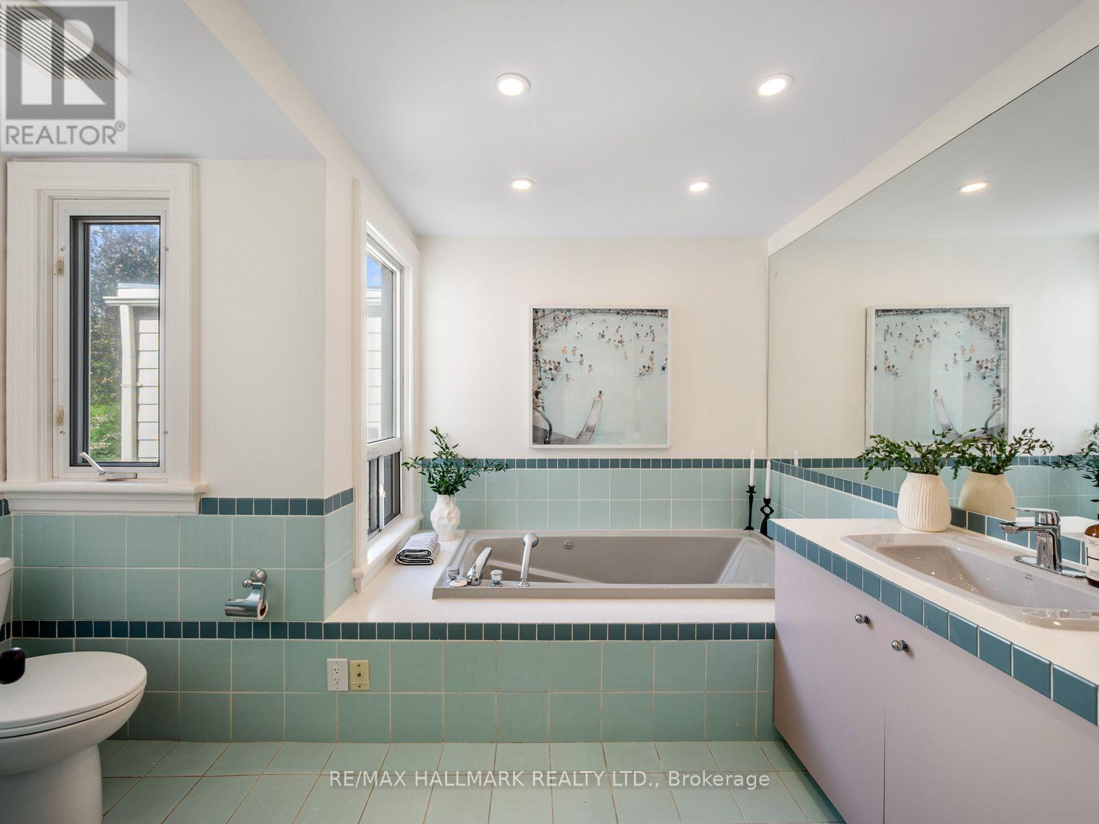 84 De Grassi Street, Toronto, Ontario  M4M 2K3 - Photo 26 - E13824724