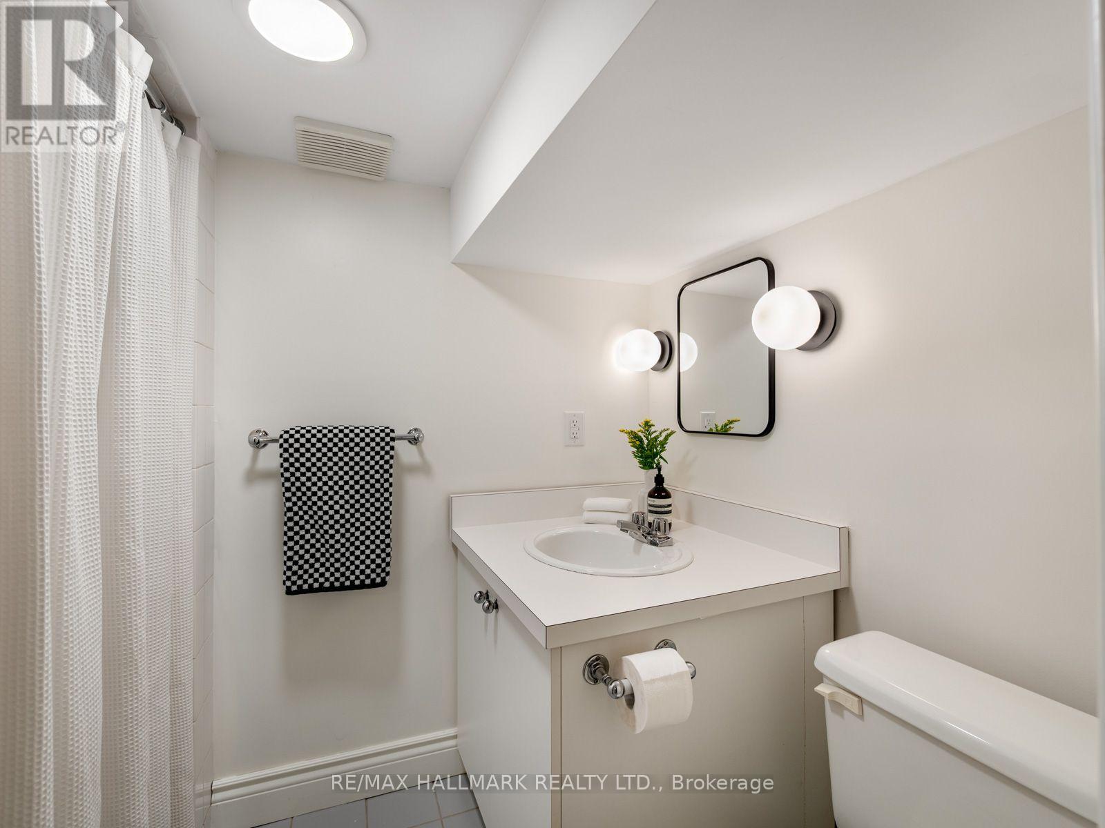 84 De Grassi Street, Toronto, Ontario  M4M 2K3 - Photo 34 - E13824724