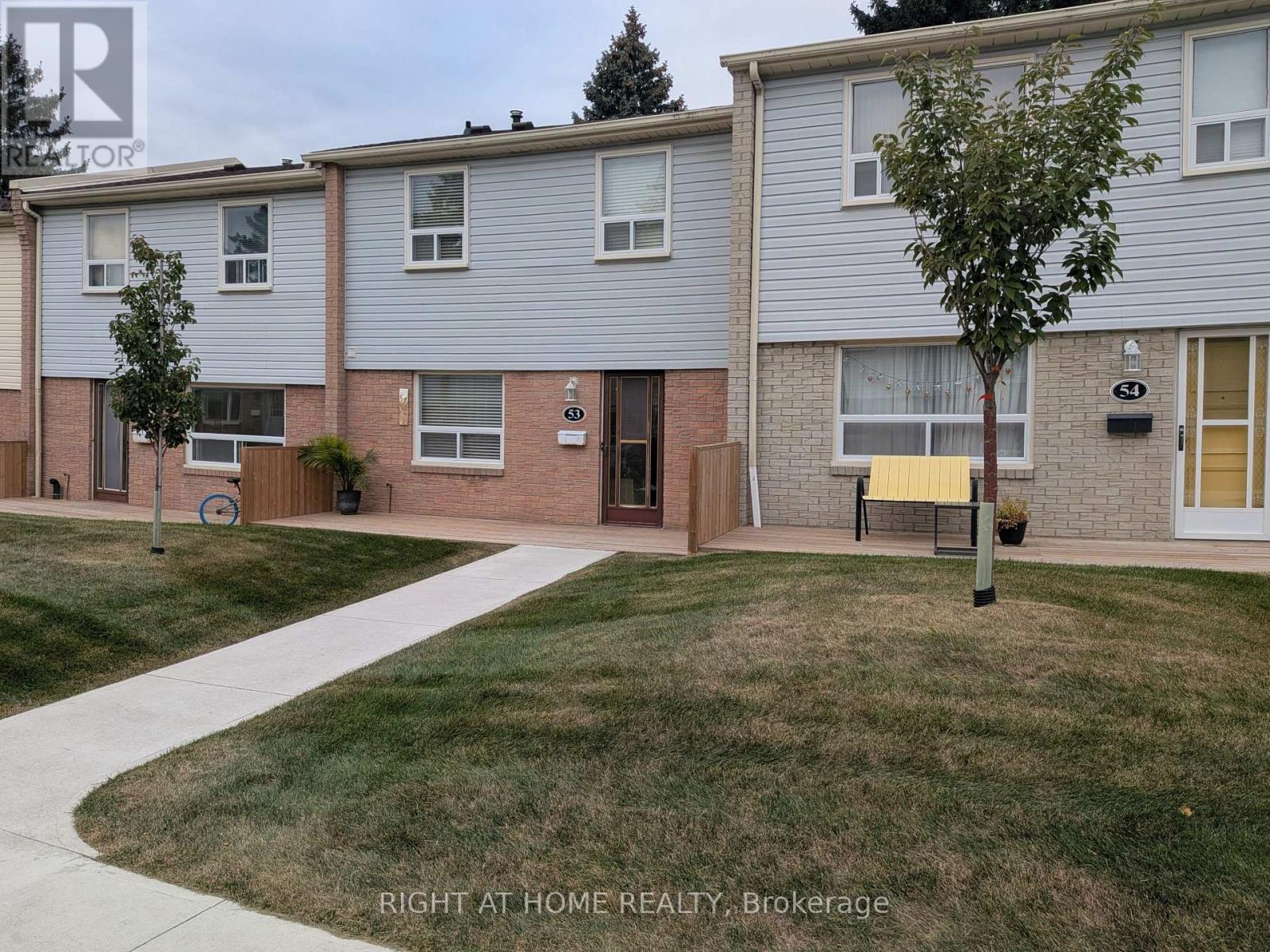 53 - 1055 Shawnmarr Road, Mississauga, Ontario  L5H 3V2 - Photo 2 - W13837890