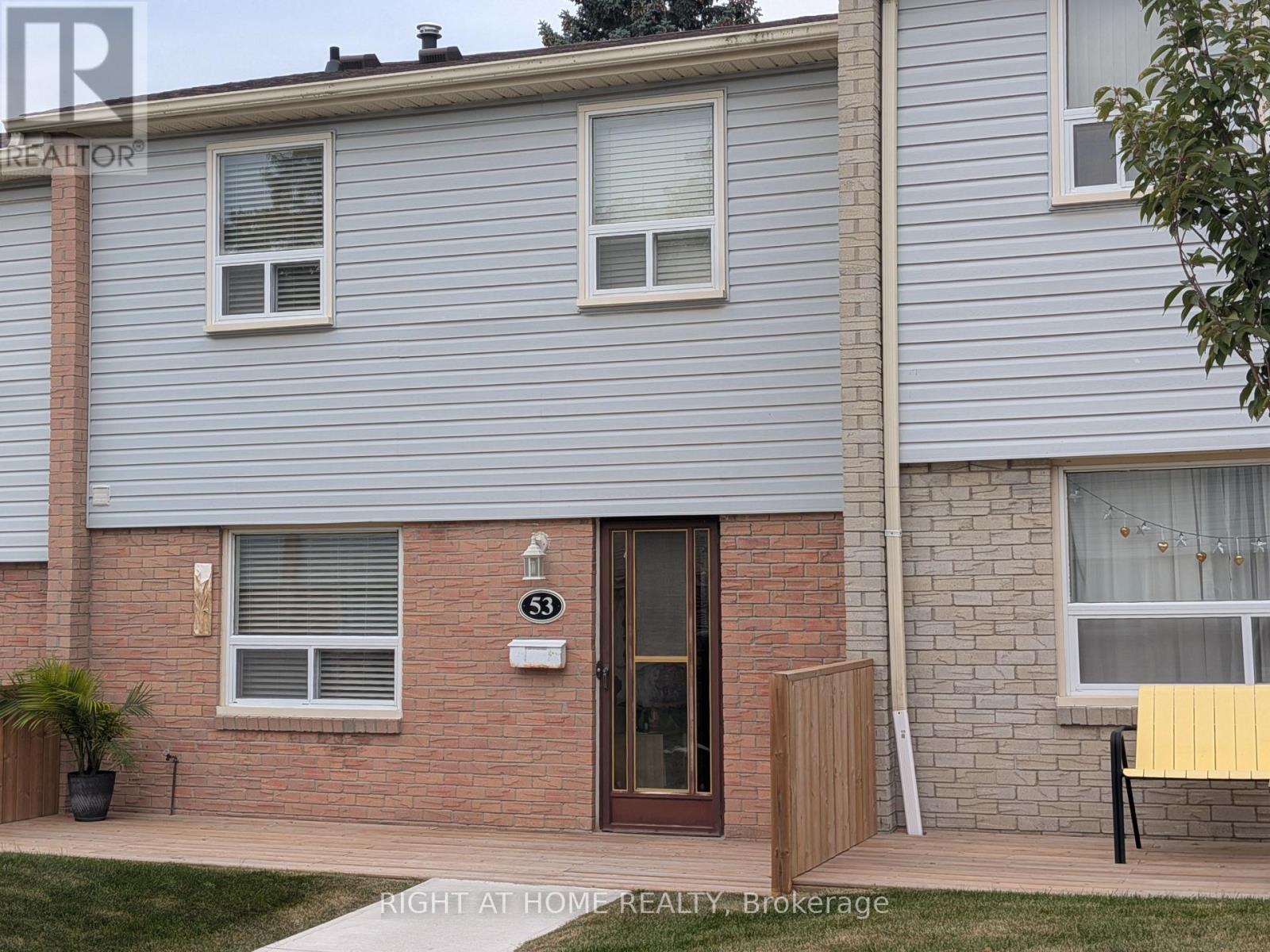 53 - 1055 Shawnmarr Road, Mississauga, Ontario  L5H 3V2 - Photo 3 - W13837890